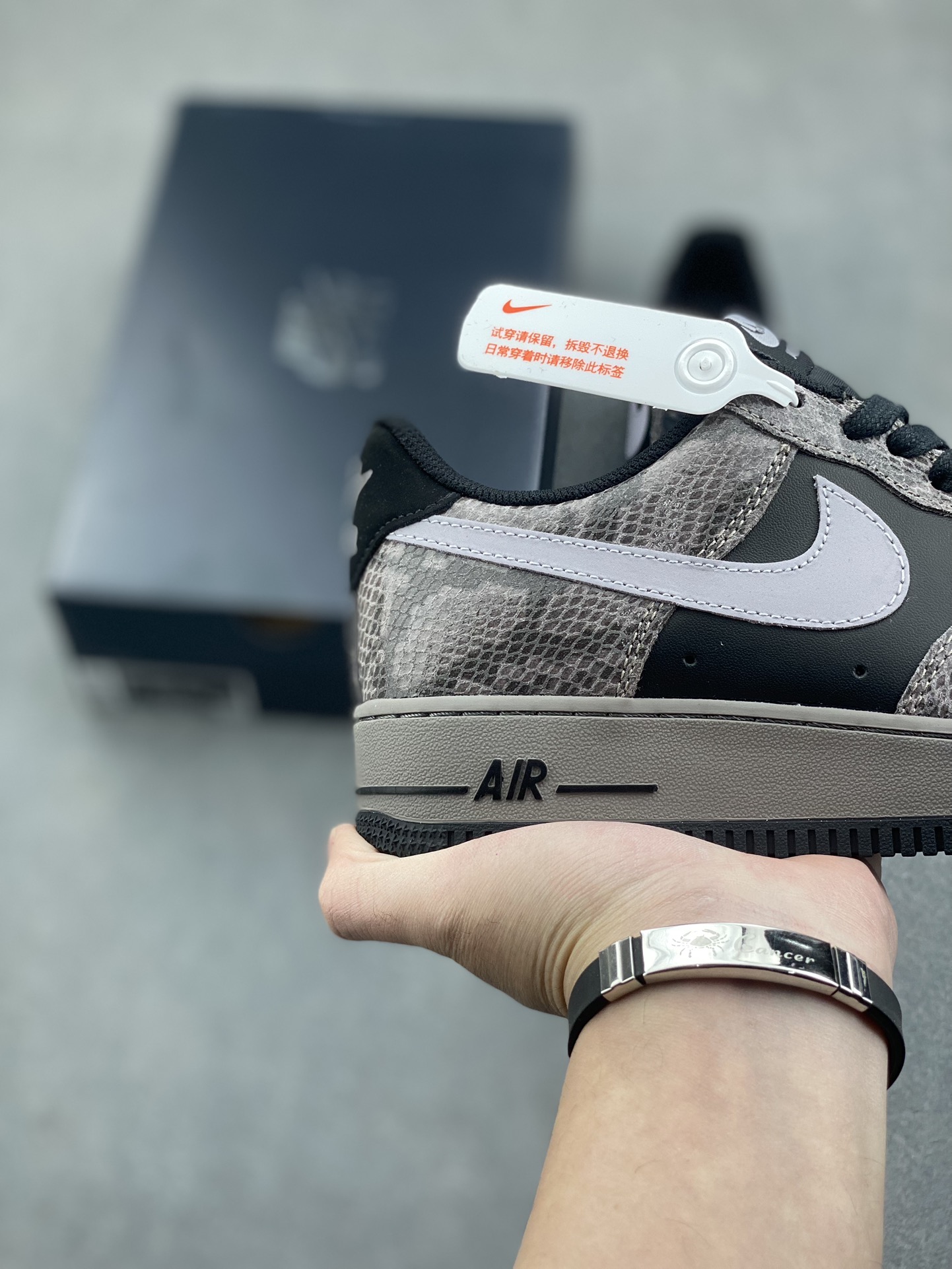 Nike Air Force 1 '07 Low Black Snake Print Leather Casual Sneaker HF2898-001 6 i1734626173 5030 1