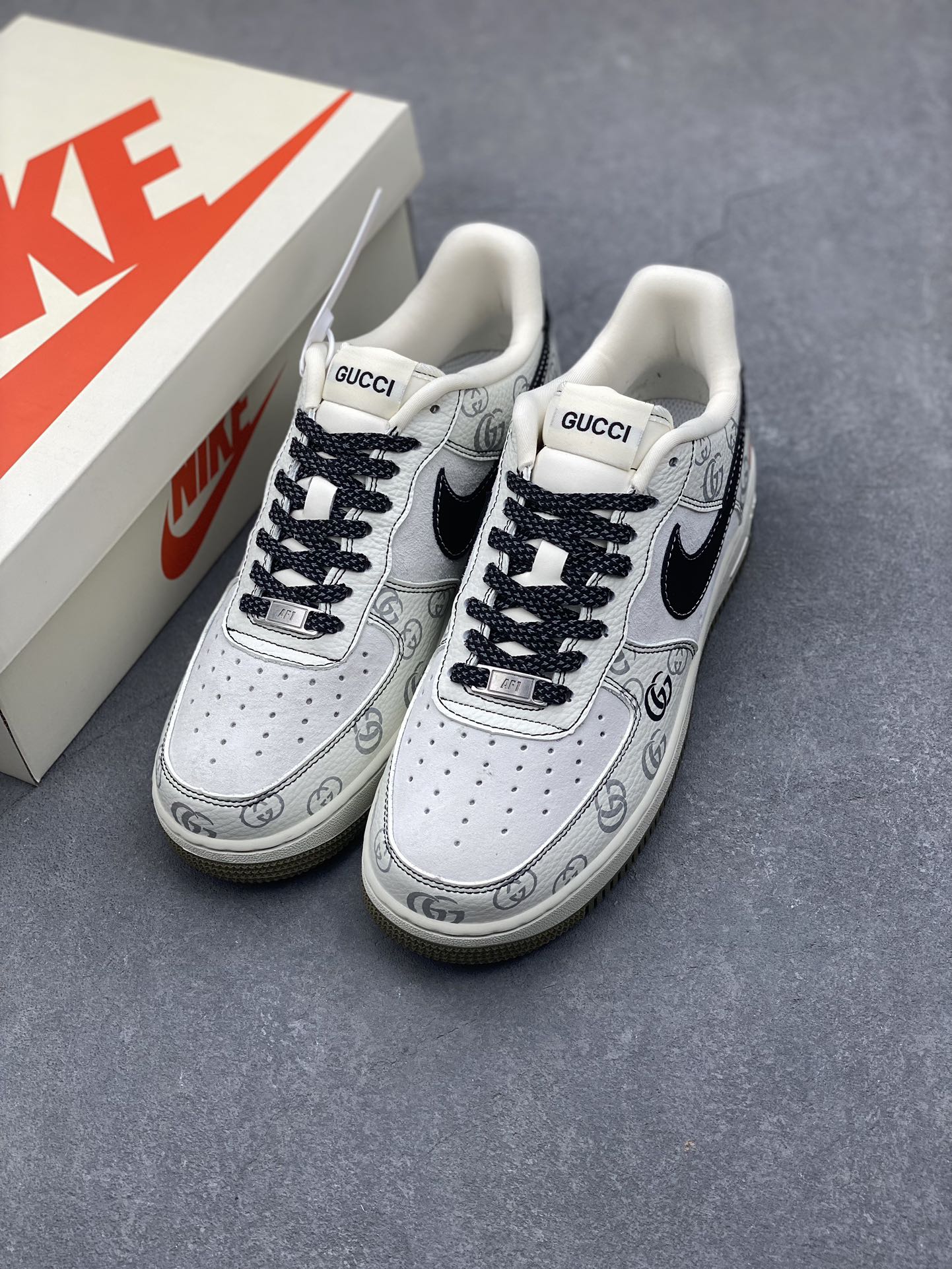 Nike Air Force 1 '07 Low Gucci Sneakers Classic Pattern Limited Edition 9 i1734626747 885 1