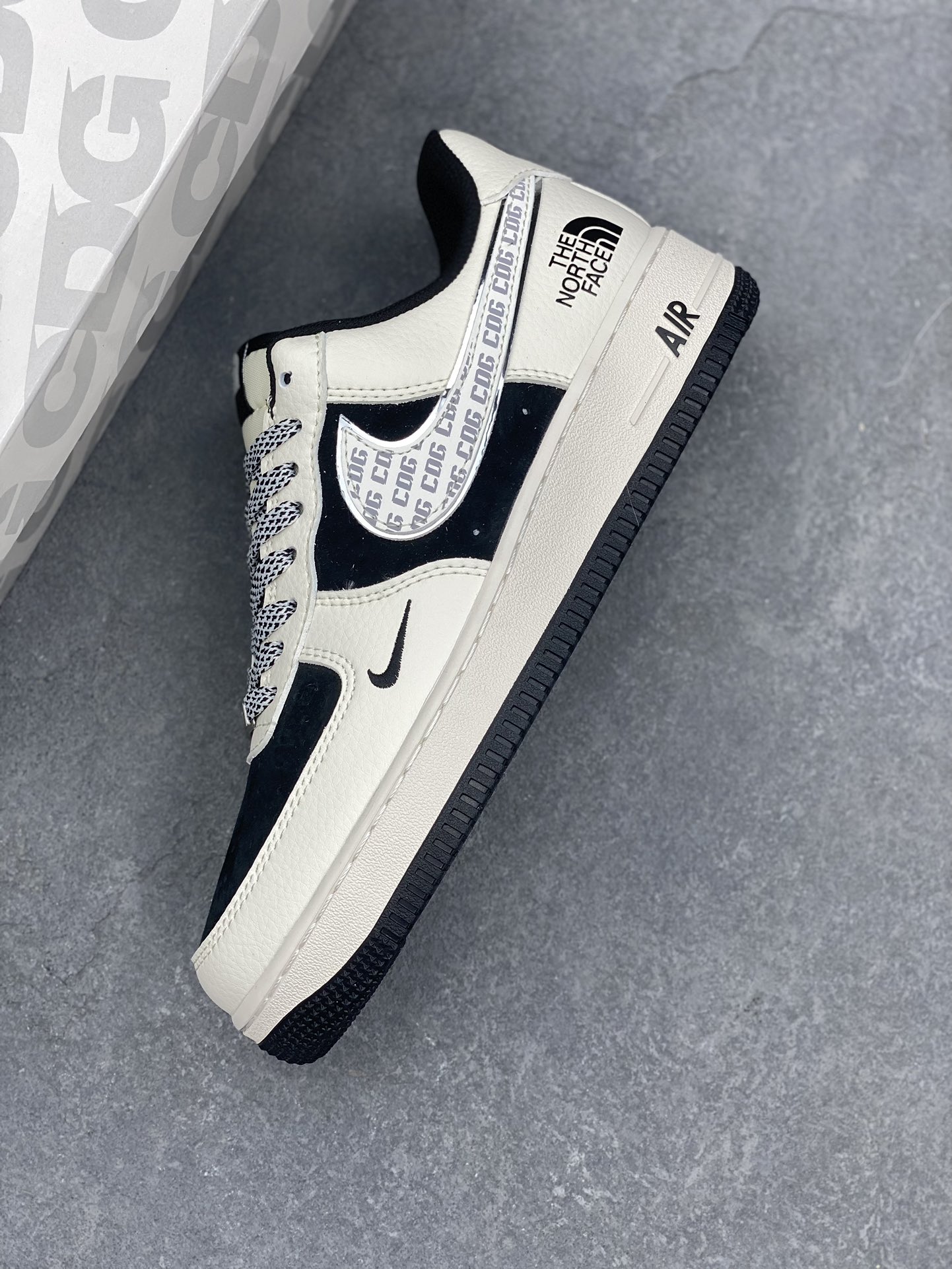 Nike Air Force 1 '07 Low The North Face CDG Black White Sneakers 8 i1734626793 4667 2