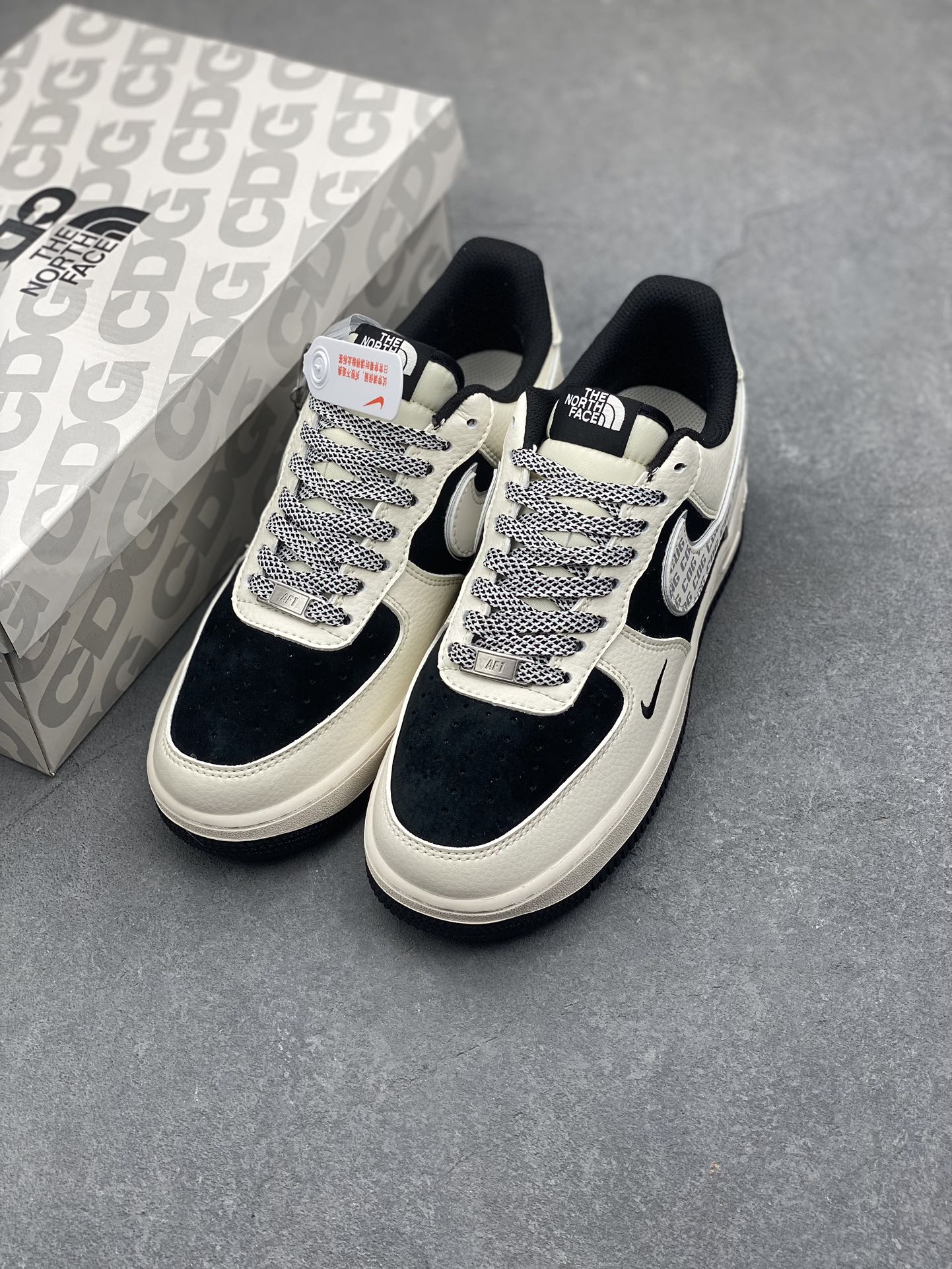 Nike Air Force 1 '07 Low The North Face CDG Black White Sneakers 9 i1734626794 9706 7
