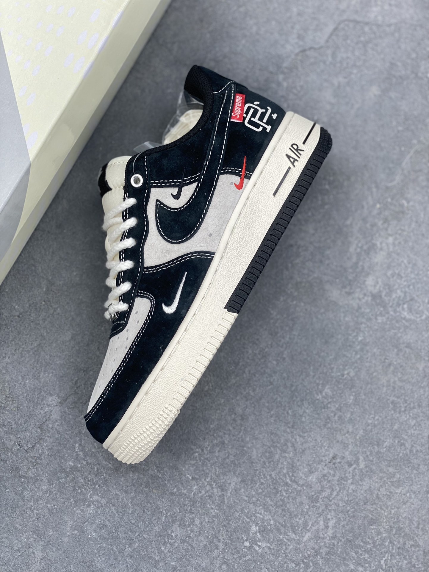 Nike Air Force 1 '07 Low Supreme Collab Sneakers - Black/Cream Limited Edition 8 i1734626856 3376 1