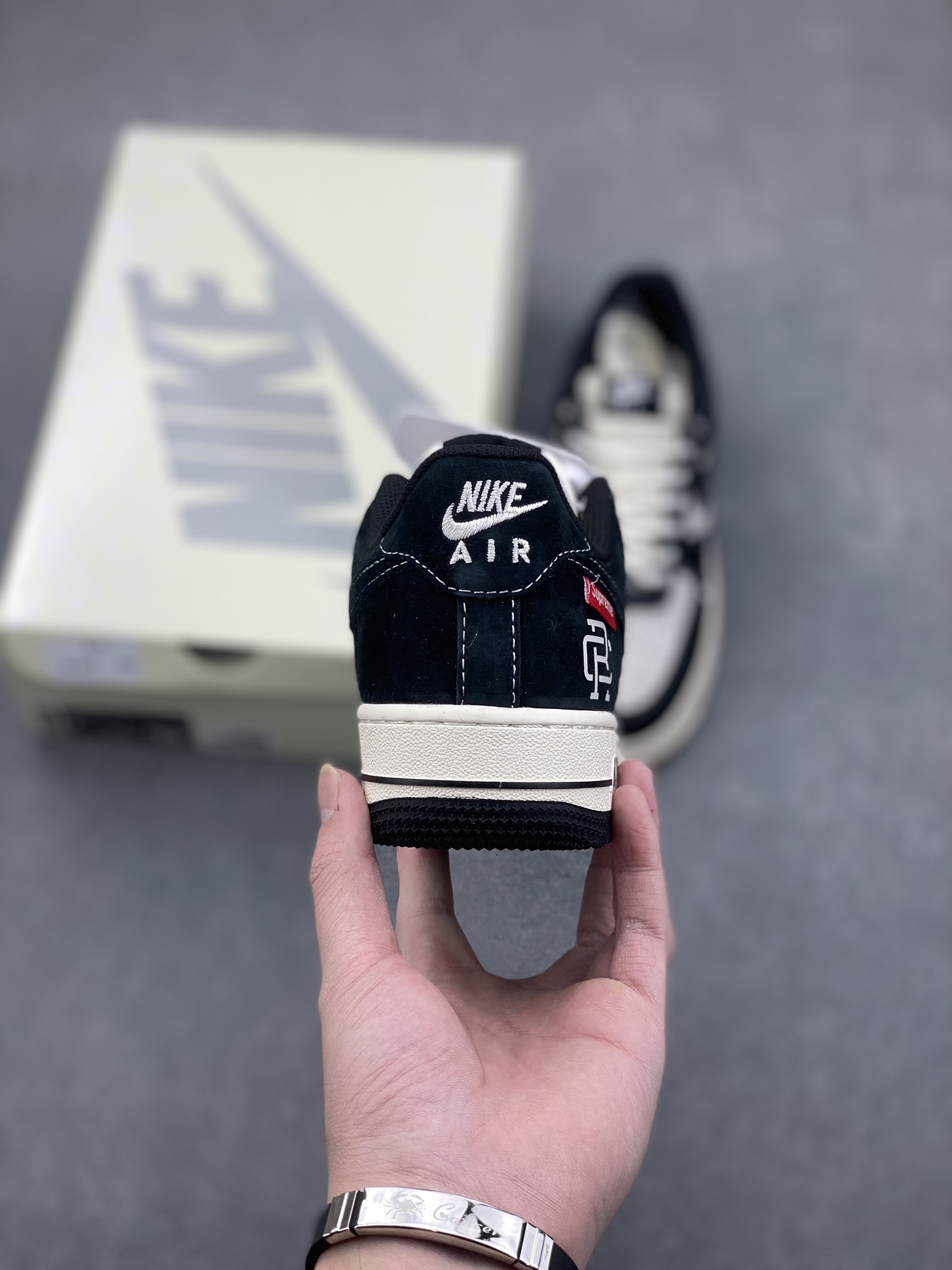 Nike Air Force 1 '07 Low Supreme Collab Sneakers - Black/Cream Limited Edition 5 i1734626856 5368 3