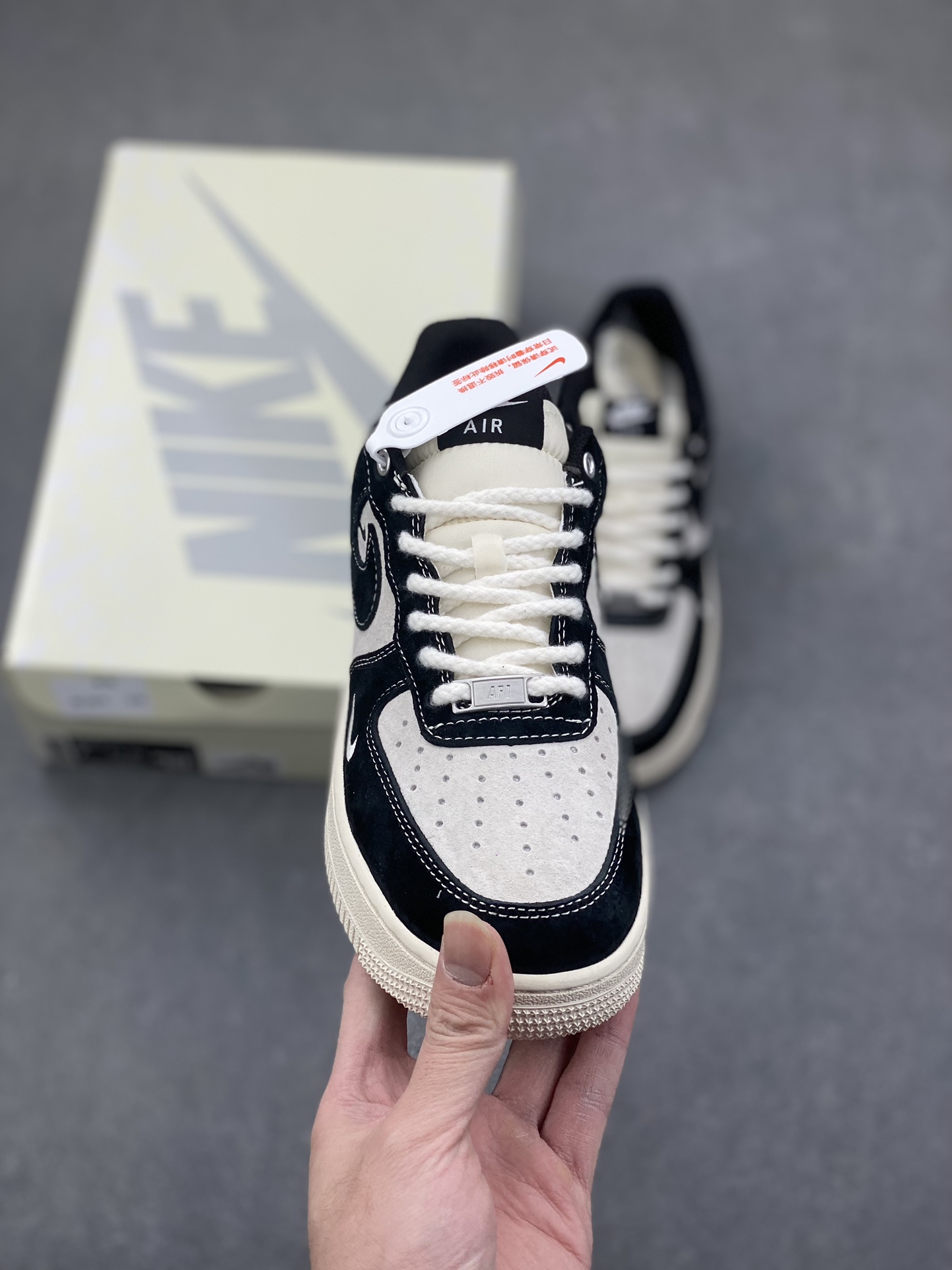 Nike Air Force 1 '07 Low Supreme Collab Sneakers - Black/Cream Limited Edition 3 i1734626856 8798 0