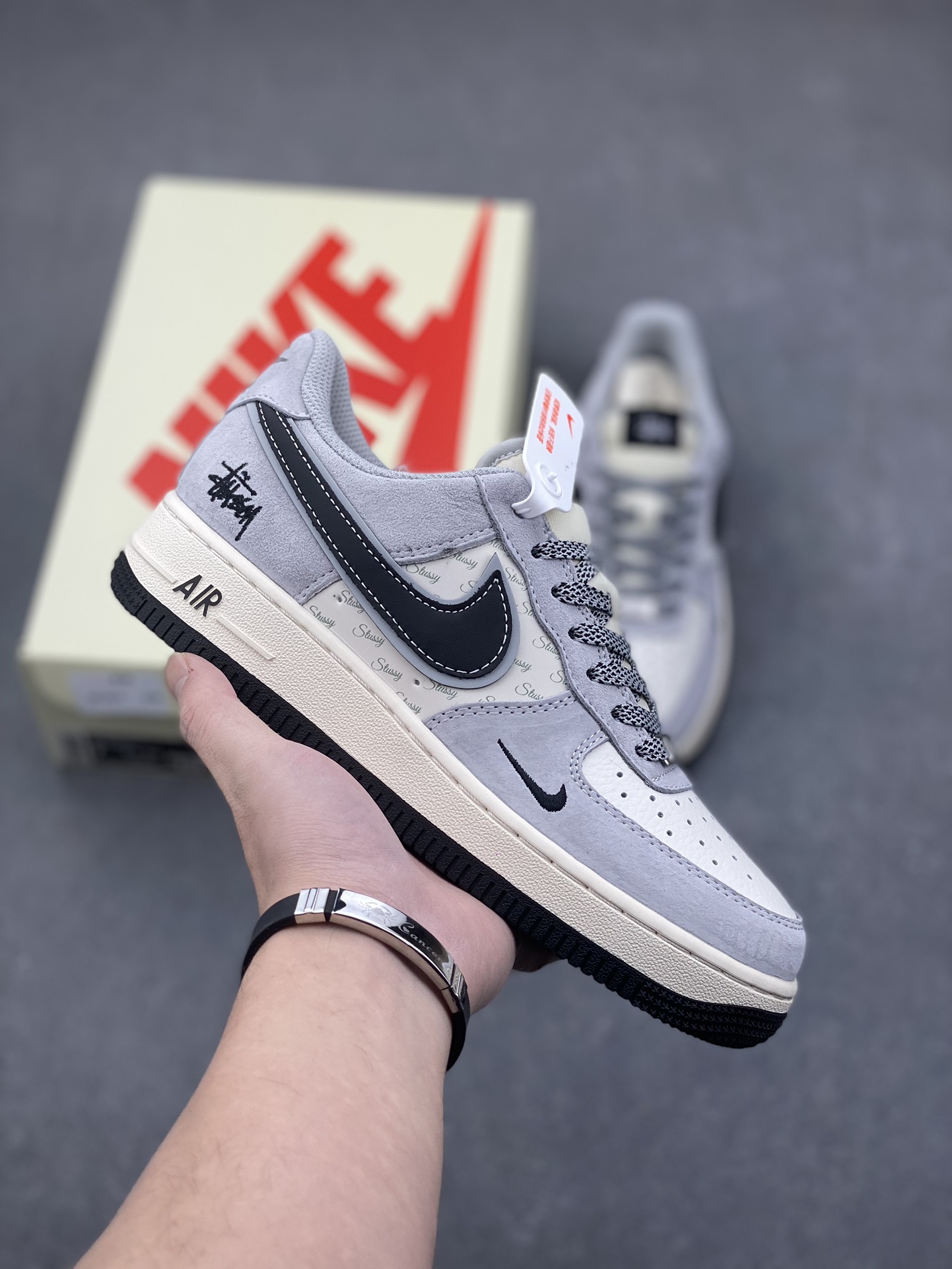 Nike Air Force 1 '07 Low Stussy Collab Sneakers - Grey/Black 2 i1734626910 3276 1