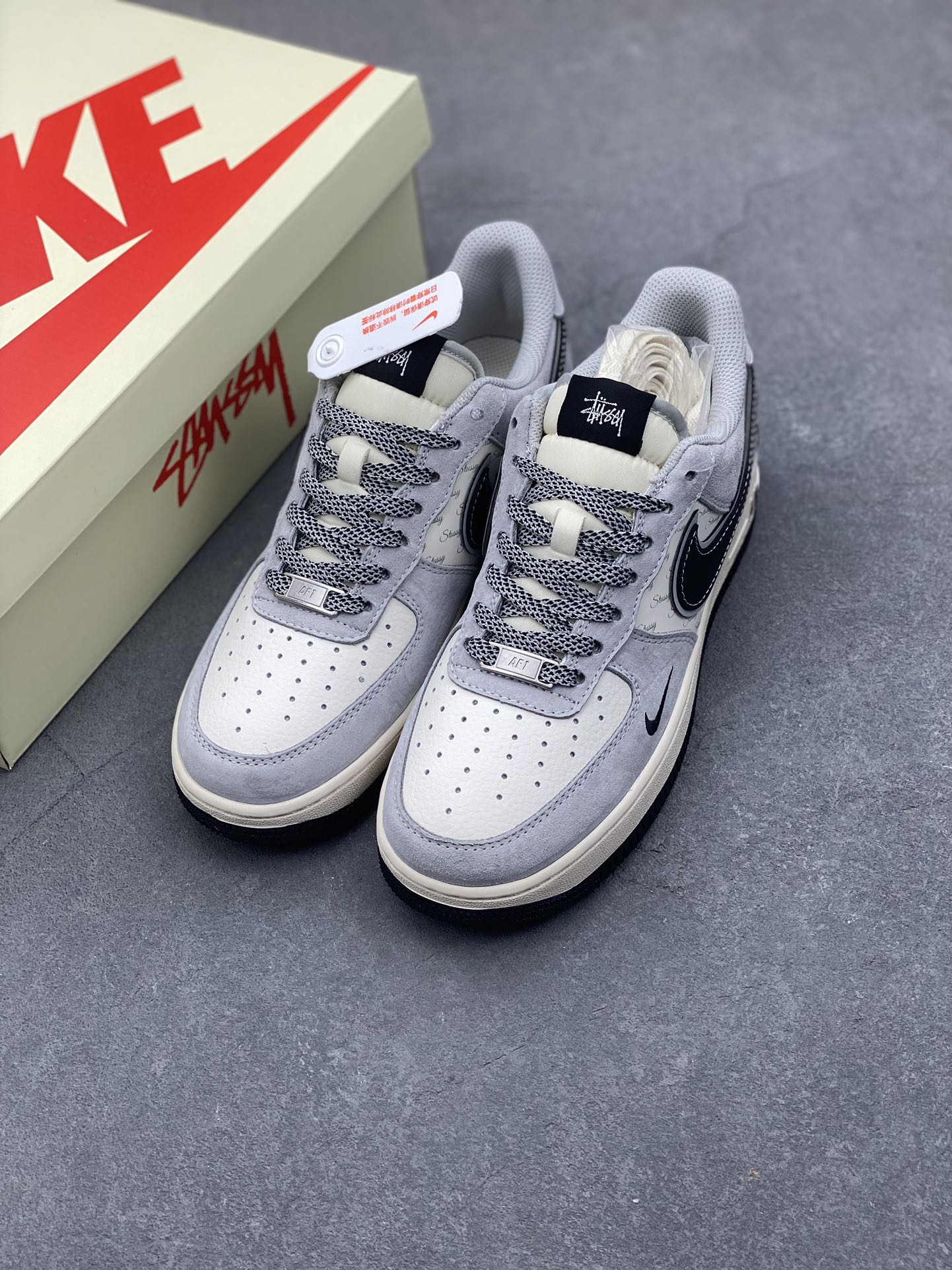 Nike Air Force 1 '07 Low Stussy Collab Sneakers - Grey/Black 9 i1734626910 8481 0