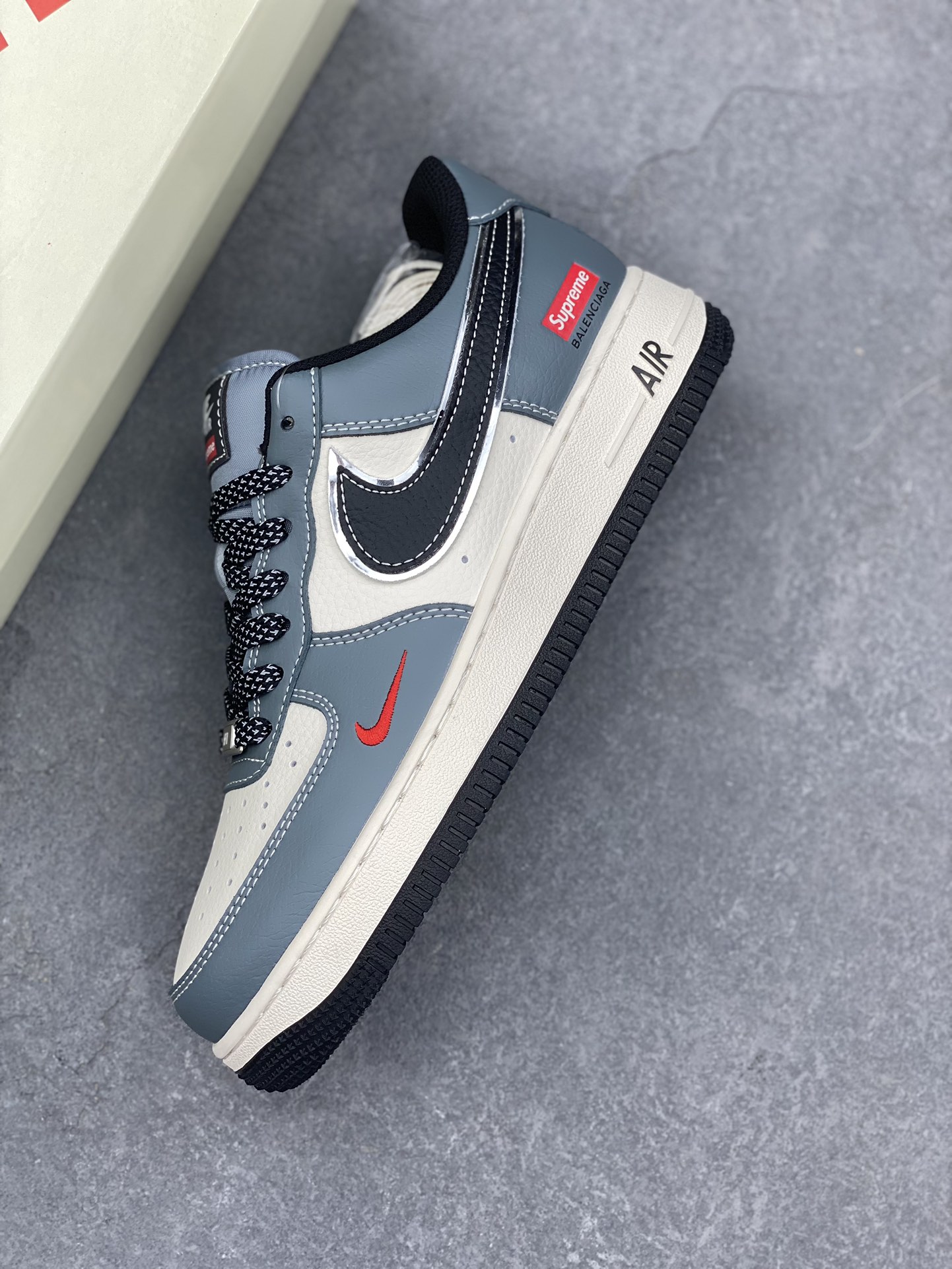 Nike Air Force 1 Low Supreme Balenciaga Custom Sneakers - Limited Edition 8 i1734809140 611 3