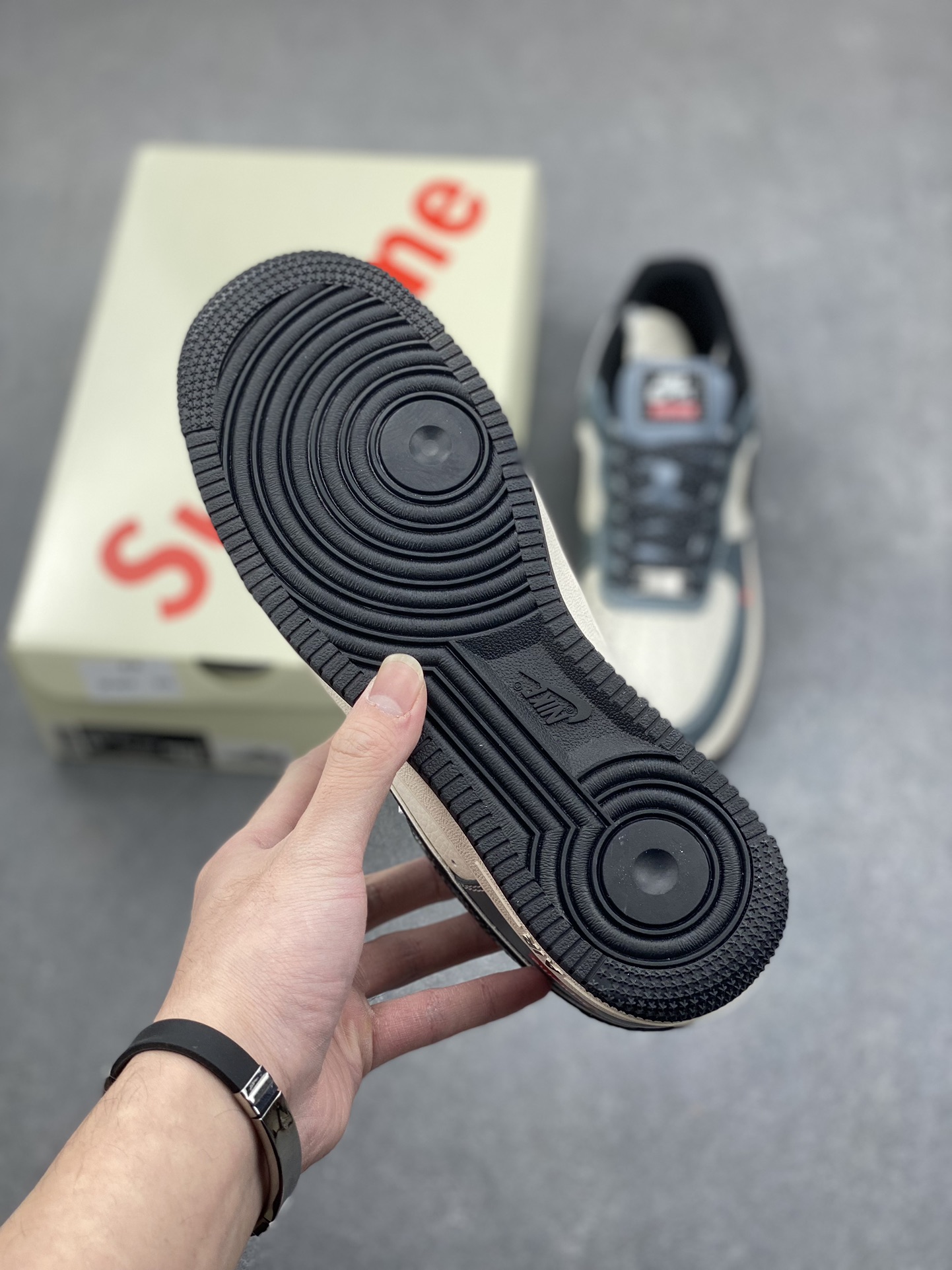 Nike Air Force 1 Low Supreme Balenciaga Custom Sneakers - Limited Edition 7 i1734809140 8662 2