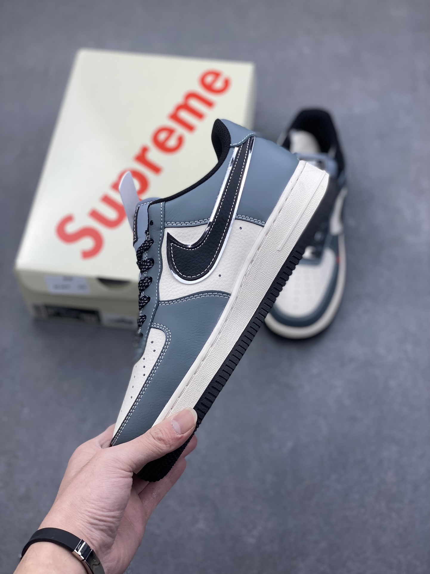 Nike Air Force 1 Low Supreme Balenciaga Custom Sneakers - Limited Edition 4 i1734809141 8017 8