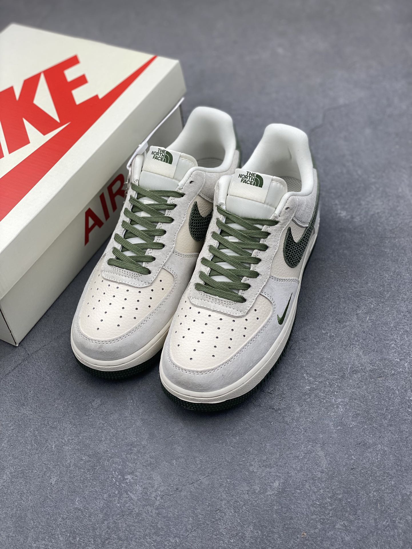 Nike Air Force 1 Low '07 x The North Face White Green Shoes 9 i1734809180 9534 4