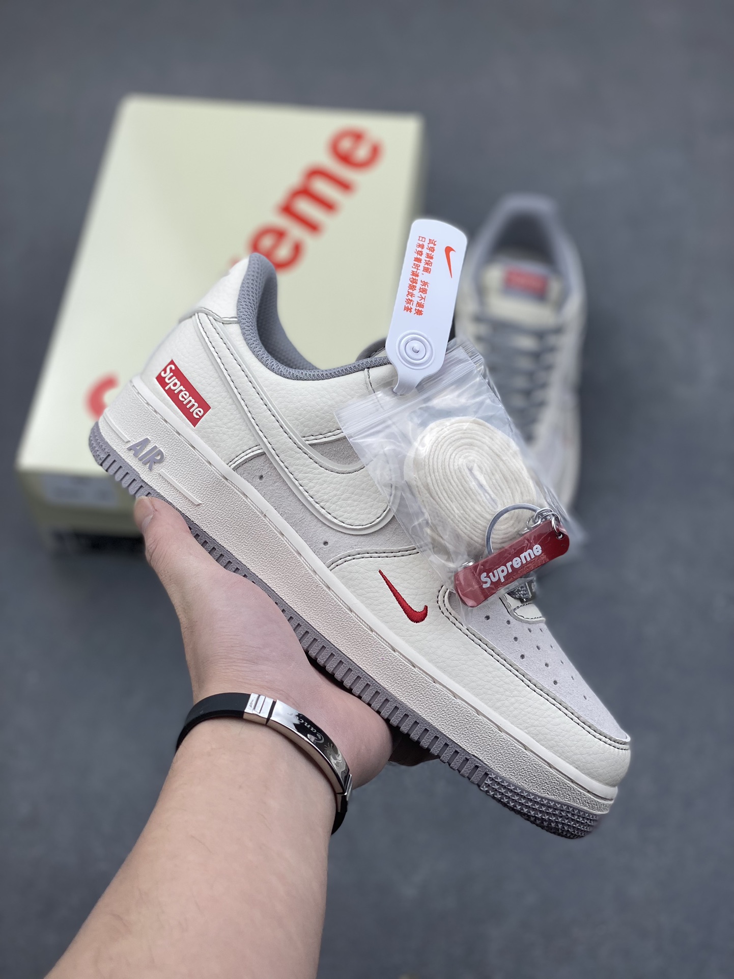 Nike Air Force 1 Low 07 x Supreme White Grey Red Shoes 2 i1734809265 1163 0