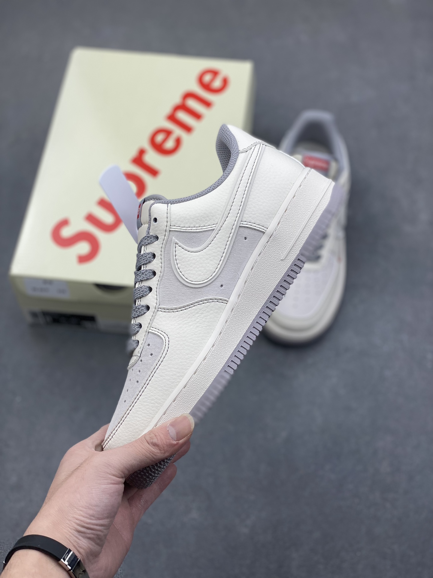 Nike Air Force 1 Low 07 x Supreme White Grey Red Shoes 4 i1734809266 2160 8