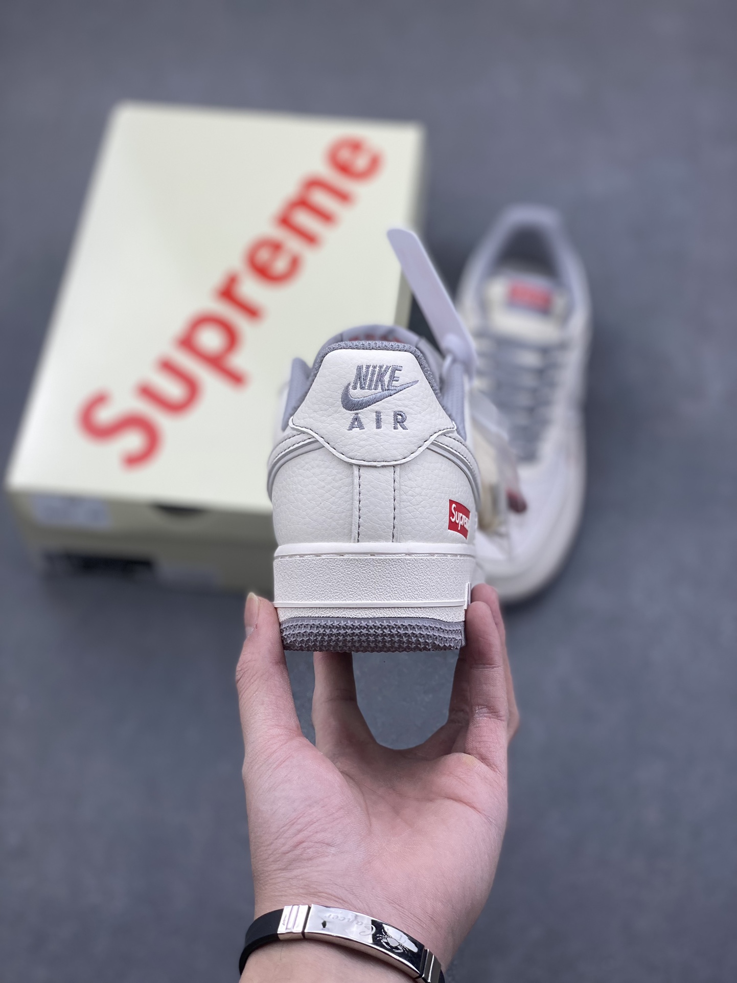 Nike Air Force 1 Low 07 x Supreme White Grey Red Shoes 5 i1734809266 6945 3
