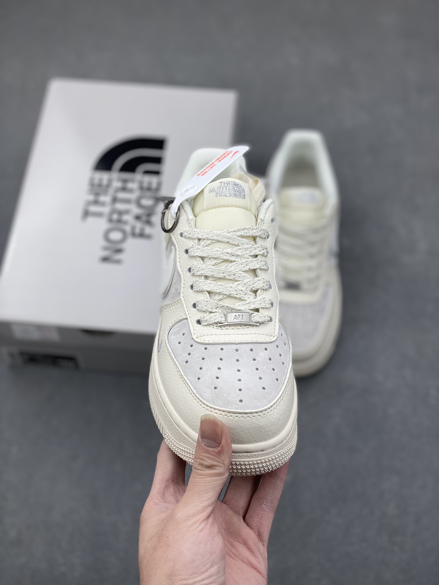 Nike Air Force 1 Low '07 x The North Face White Grey Sneaker 3 i1734809307 7238 0