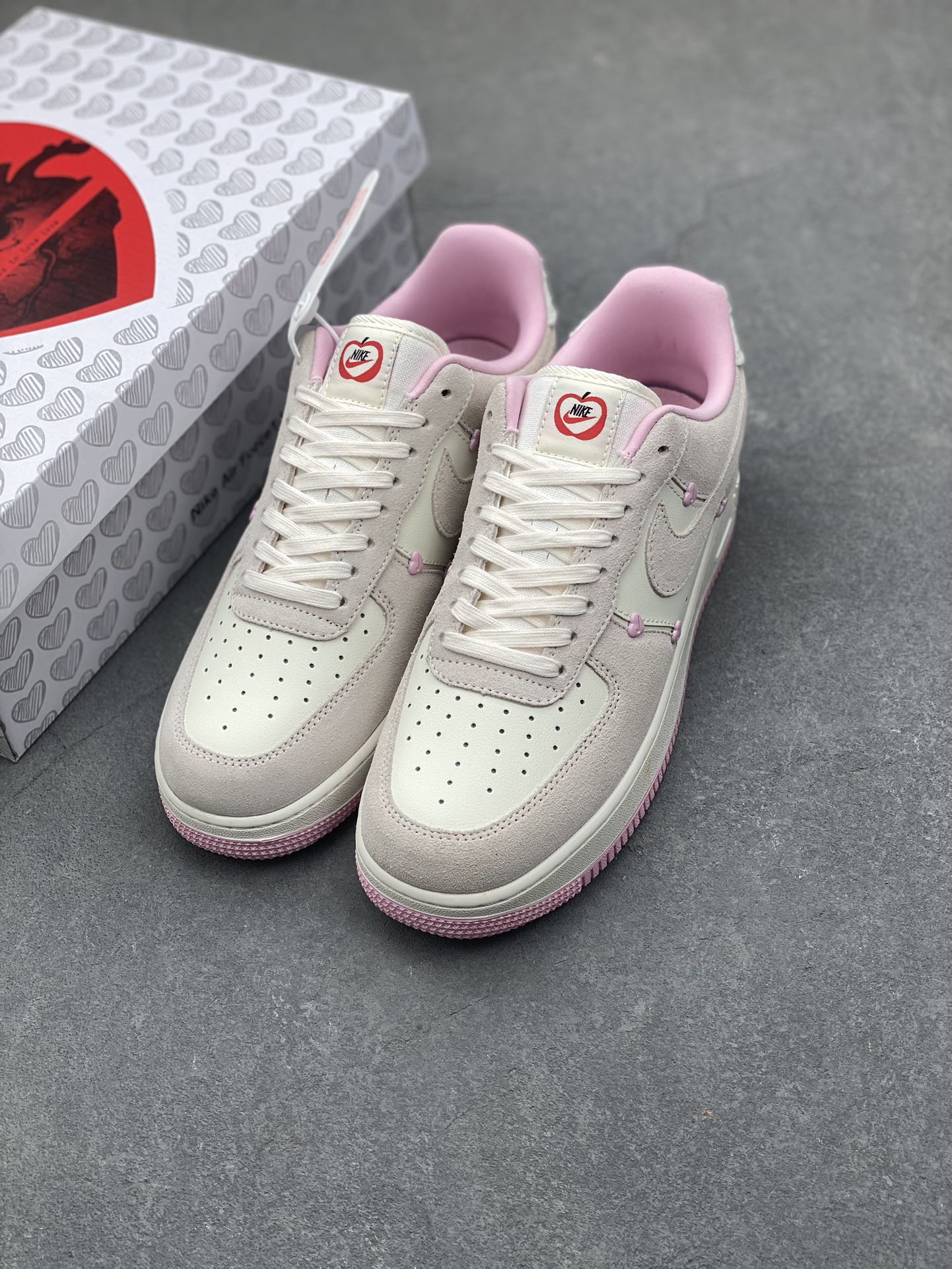 Nike Air Force 1 '07 Low Casual Sneaker - Pink/White, All-Day Comfort 9 i1734809367 6619 4
