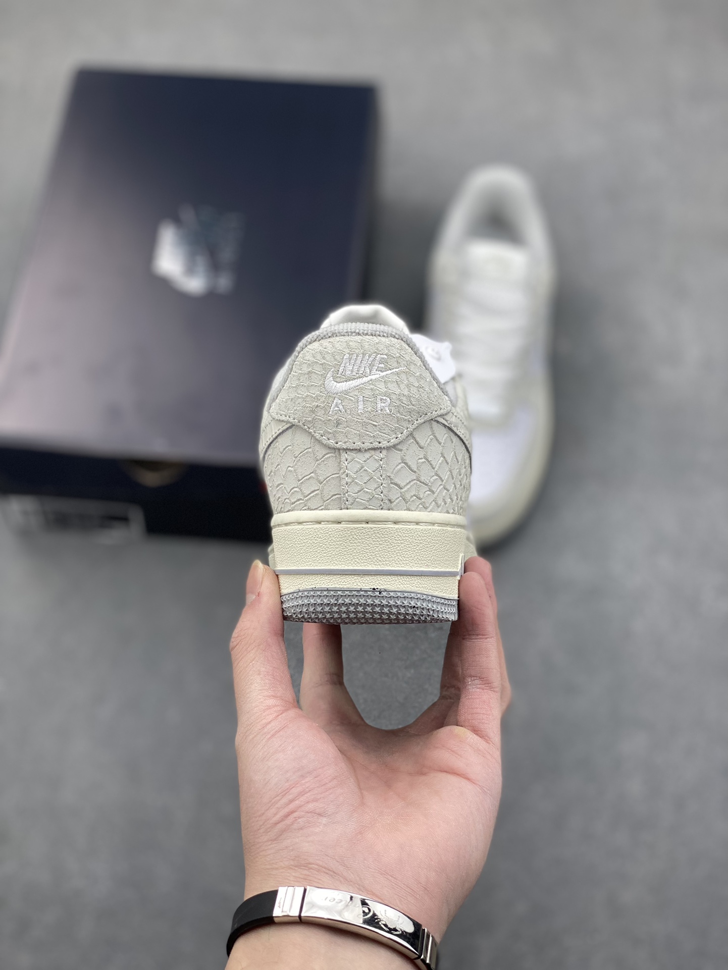 Nike Air Force 1 '07 Low Casual Sneakers - Versatile, Comfortable, Stylish 5 i1734809437 6645 0