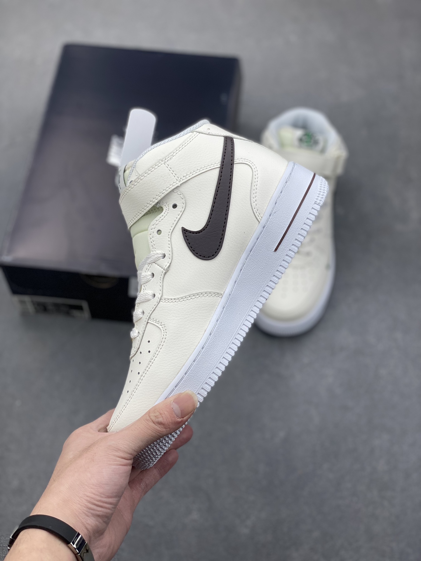 NK Air Force 1 Sneakers - Iconic Style & Premium Comfort 4 i1734809468 9545 3