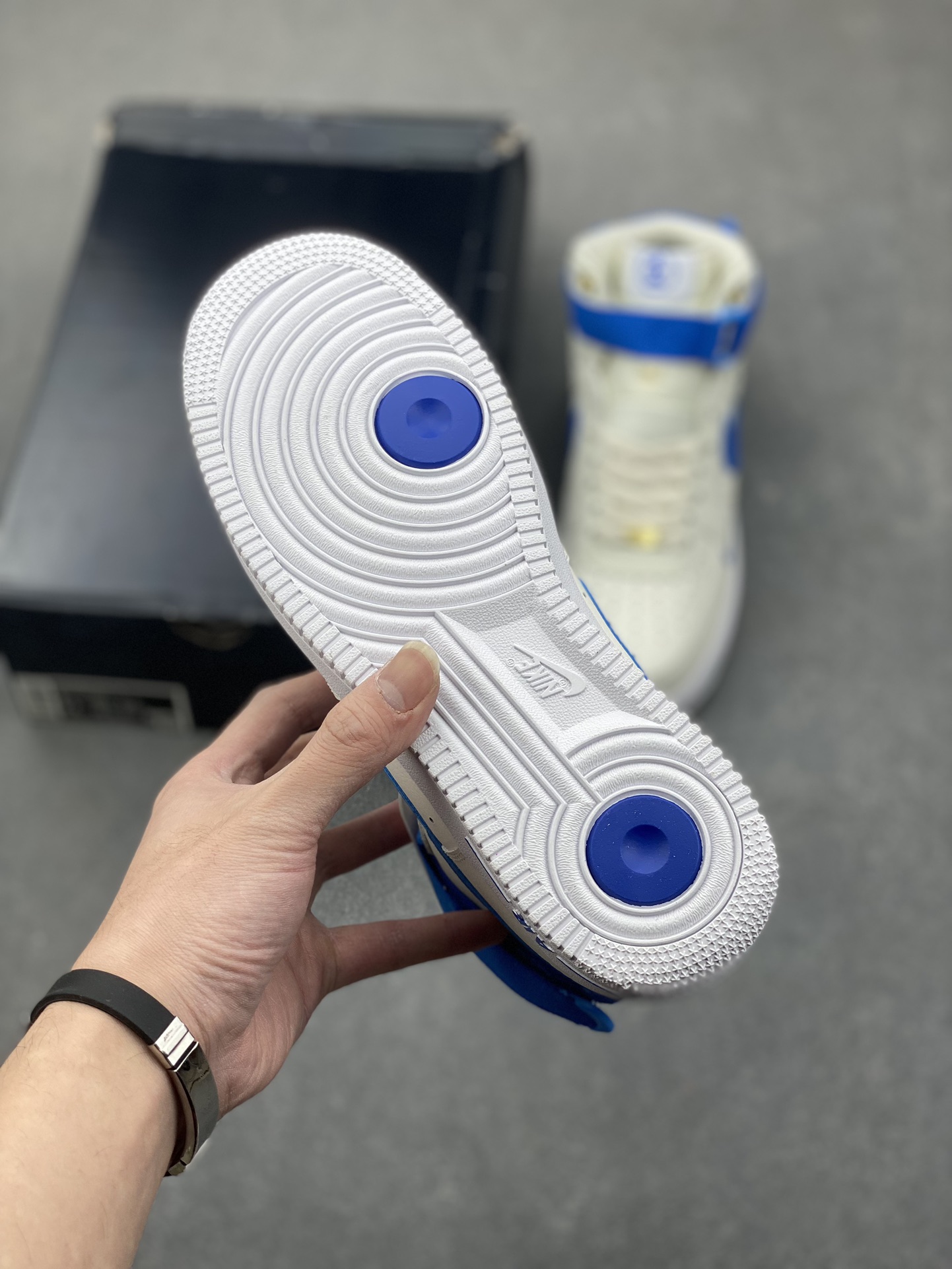 Nike Air Force 1 High-Top Sneakers - Cream/Blue - DQ7584-100 7 i1734809523 6323 1