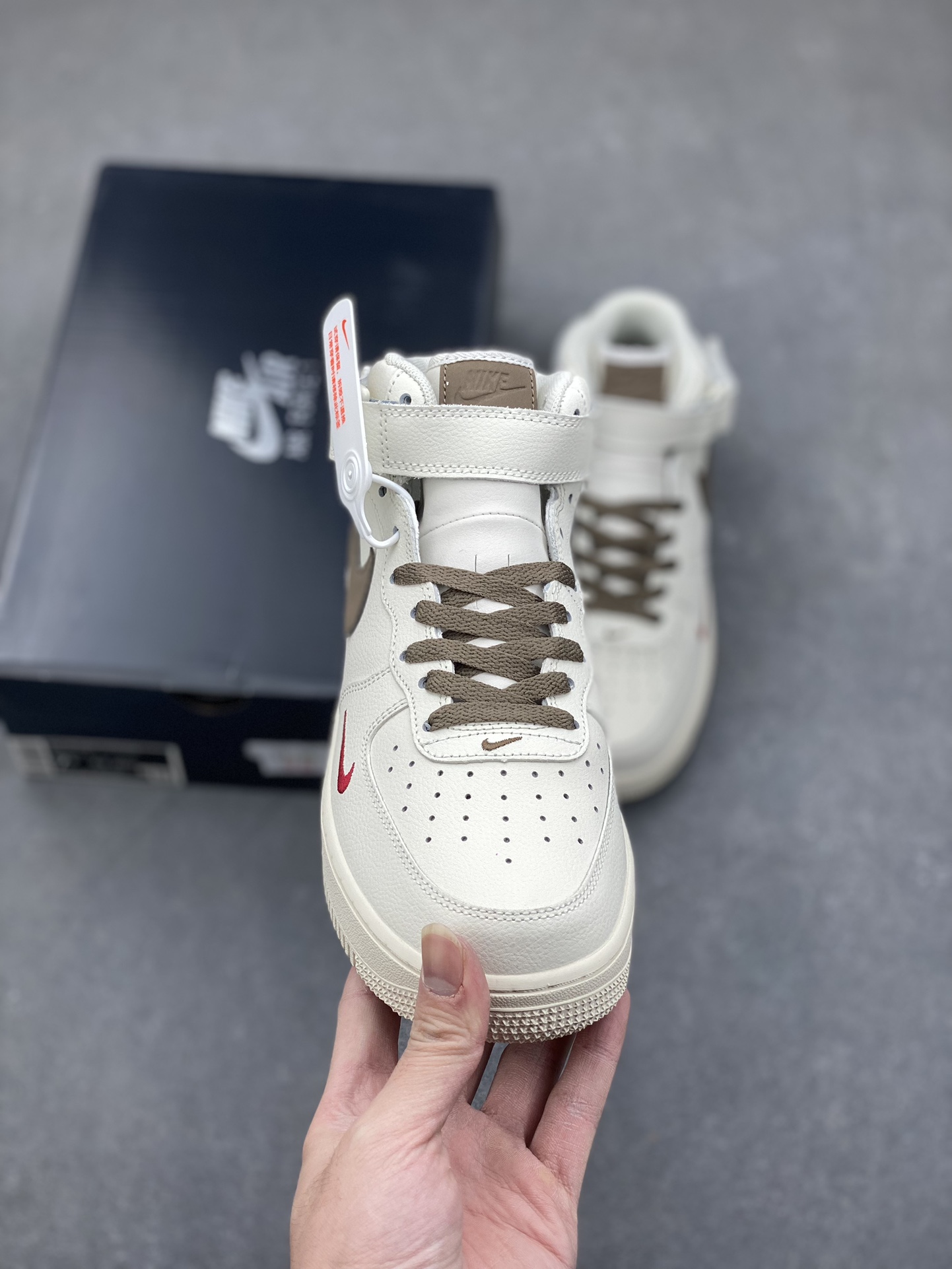 Nike Air Force 1 High-Top Sneaker, Ivory/Brown, Men's Fashionable Shoe 3 i1734809565 4870 4