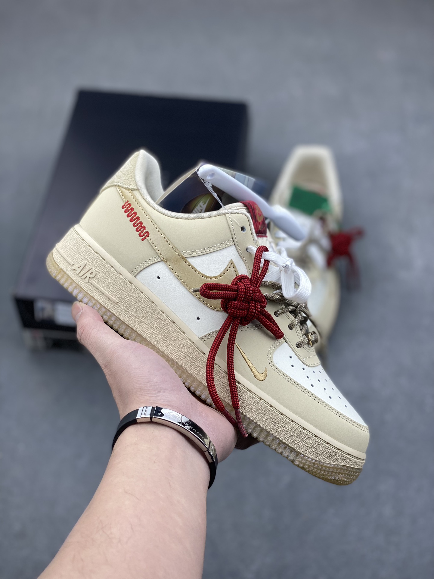 Nike Air Force 1 '07 Low Casual Sneakers with Cushioned Comfort 2 i1734938871 1378 3