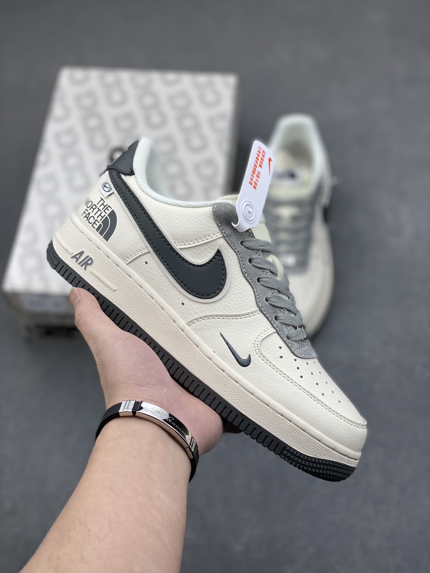 Nike Air Force 1 '07 Low The North Face Collab Sneakers 2 i1734973941 3640 2