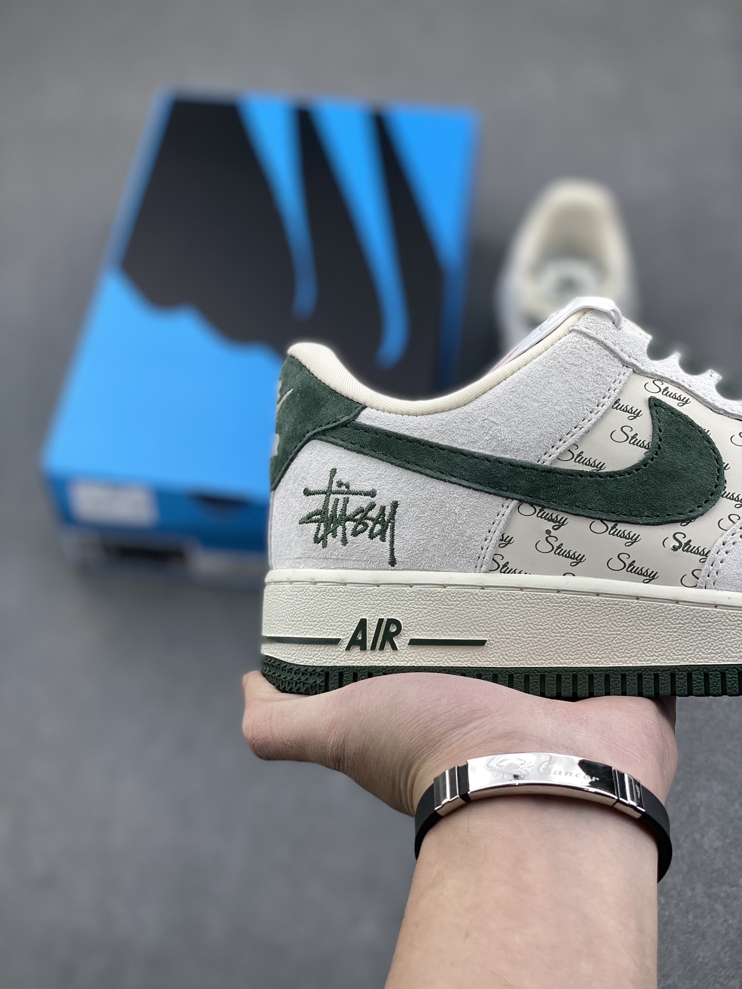 Nike Air Force 1 '07 Low Stussy Collab Green Suede - Limited Edition 6 i1734974002 3338 6