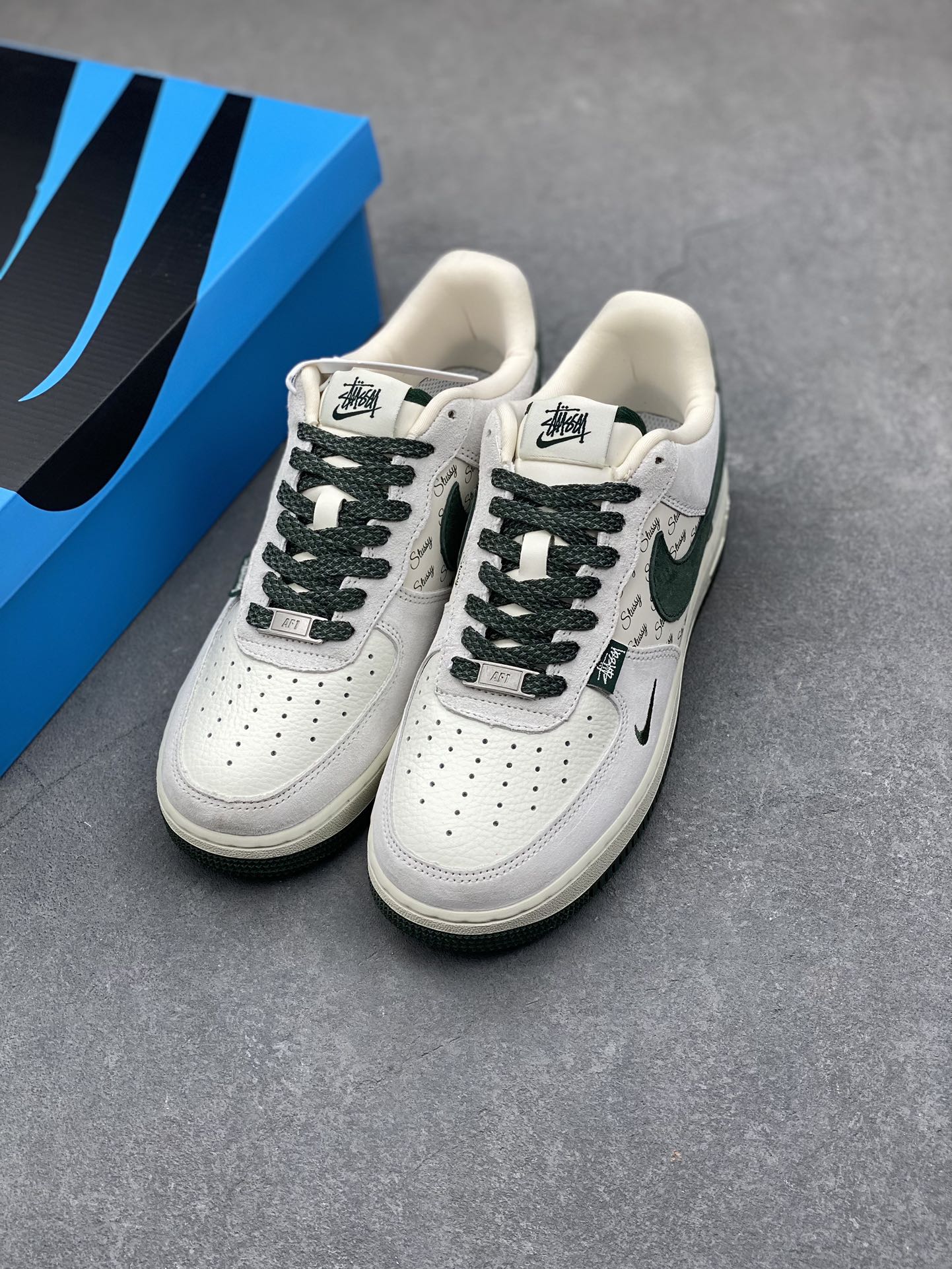Nike Air Force 1 '07 Low Stussy Collab Green Suede - Limited Edition 9 i1734974002 8428 7