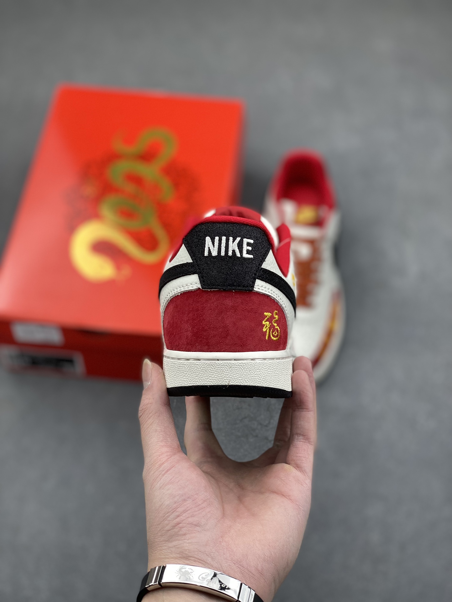 Nike Ebernon Low PRM Sneakers - Breathable, Comfortable, and Stylish 5 i1734974363 8561 2