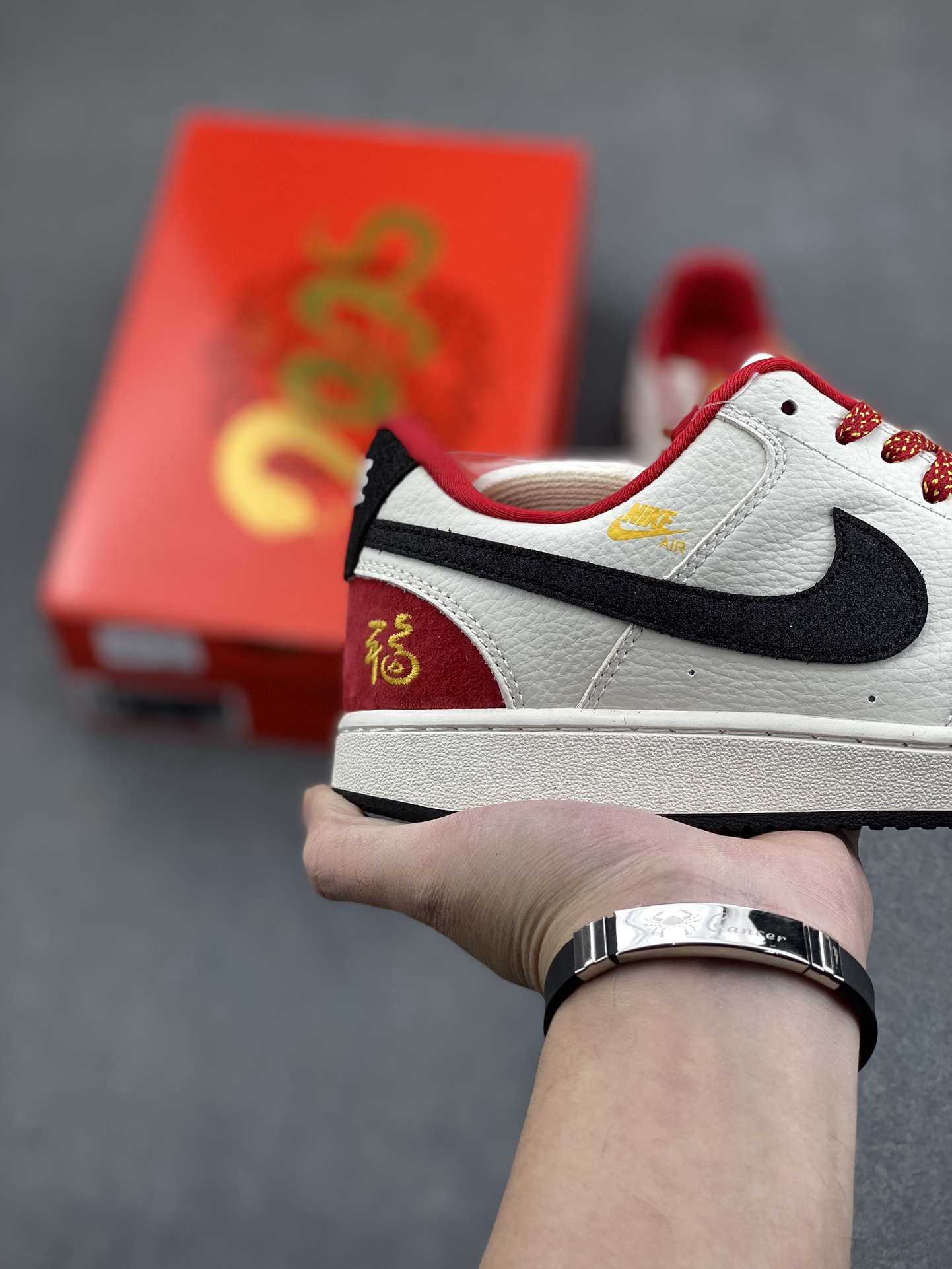 Nike Ebernon Low PRM Sneakers - Breathable, Comfortable, and Stylish 6 i1734974364 7 7