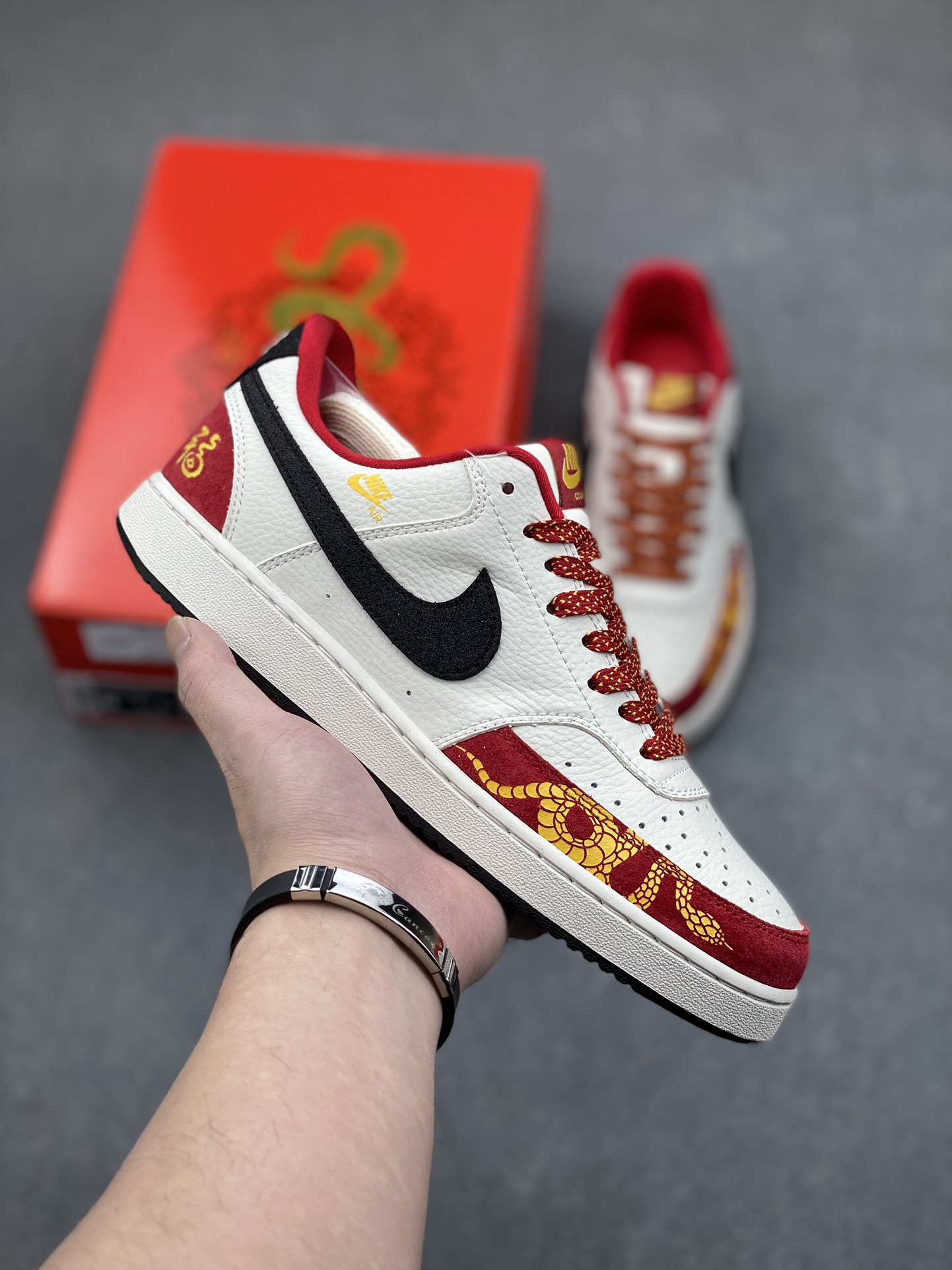 Nike Ebernon Low PRM Sneakers - Breathable, Comfortable, and Stylish 2 i1734974364 9718 4