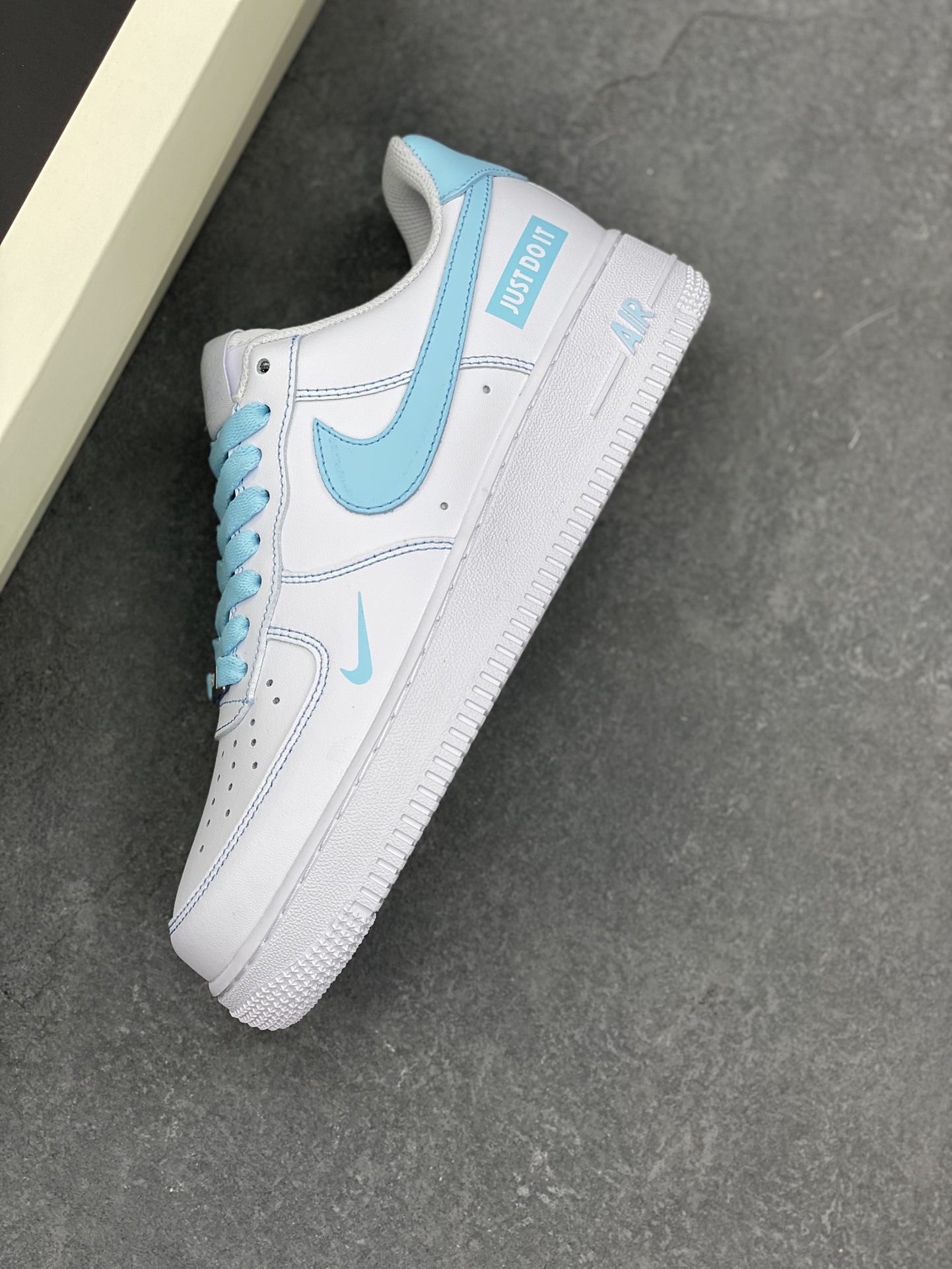 Nike Air Force 1 Low '07 White/Teal, Classic Comfort and Style 8 i1734974483 2107 0
