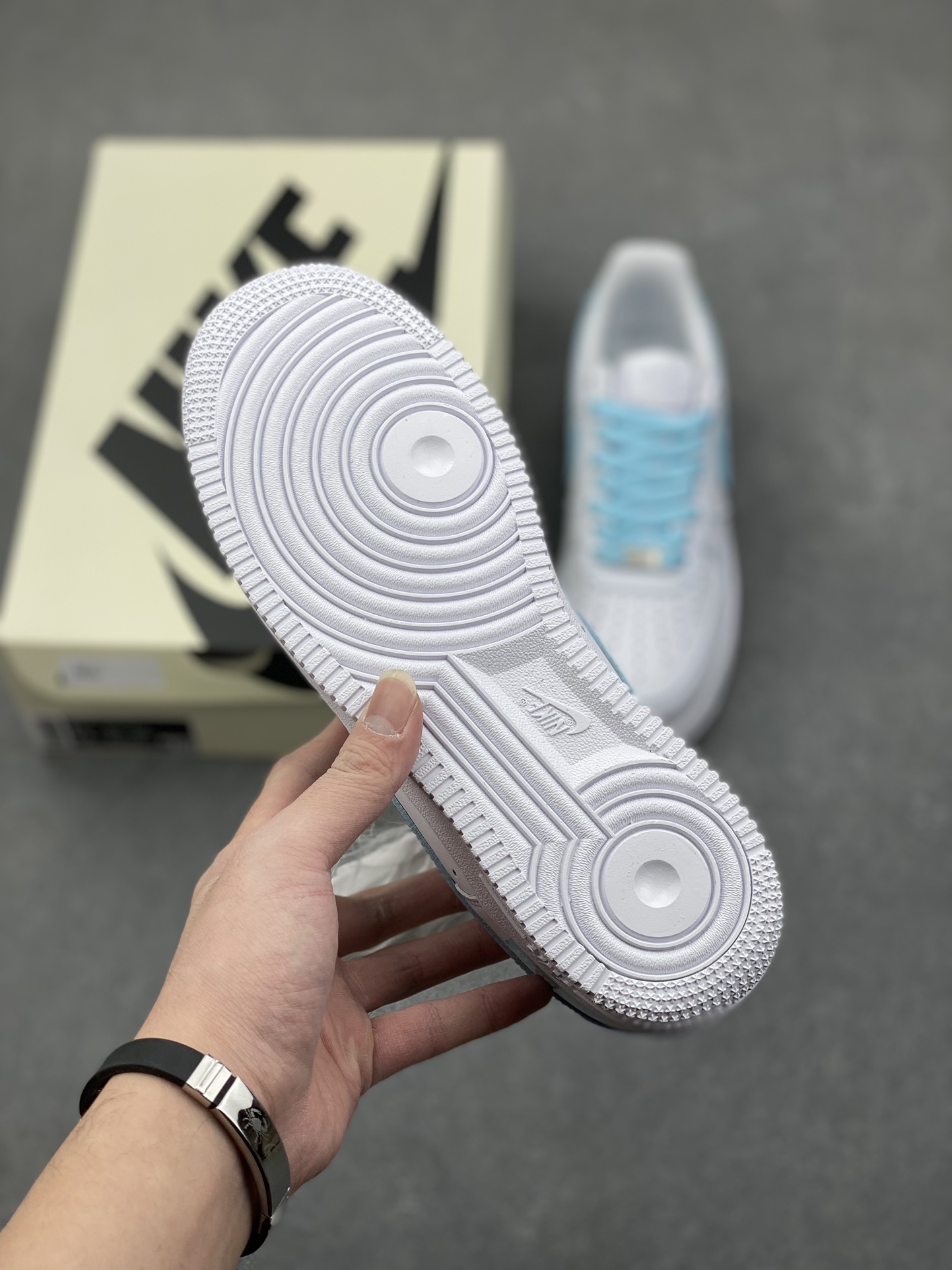 Nike Air Force 1 Low '07 White/Teal, Classic Comfort and Style 7 i1734974483 875 5
