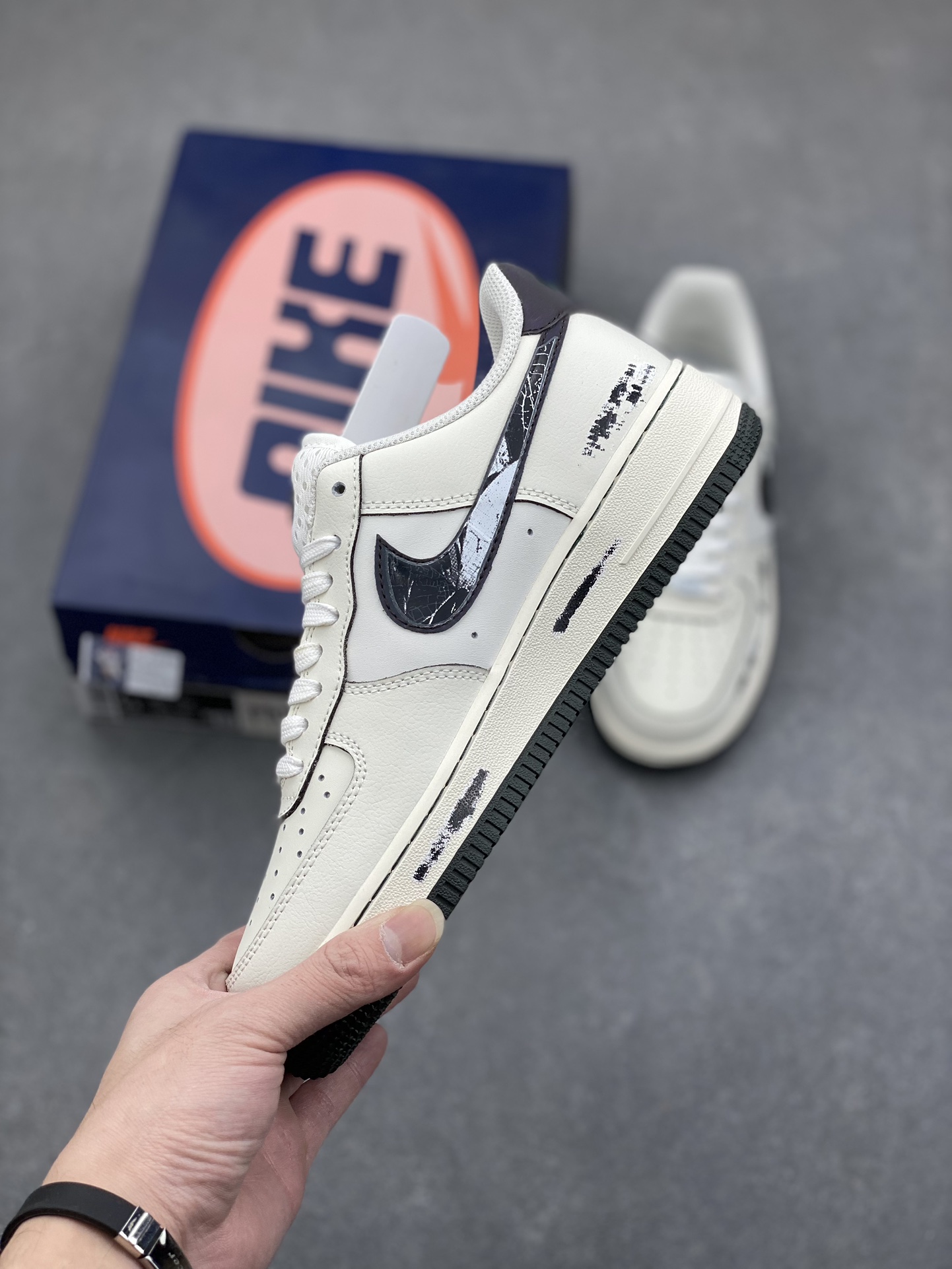 Nike Air Force 1 Low 'Night Gun Hole' Casual Sneakers FB1893-999 4 i1735152886 1823 2