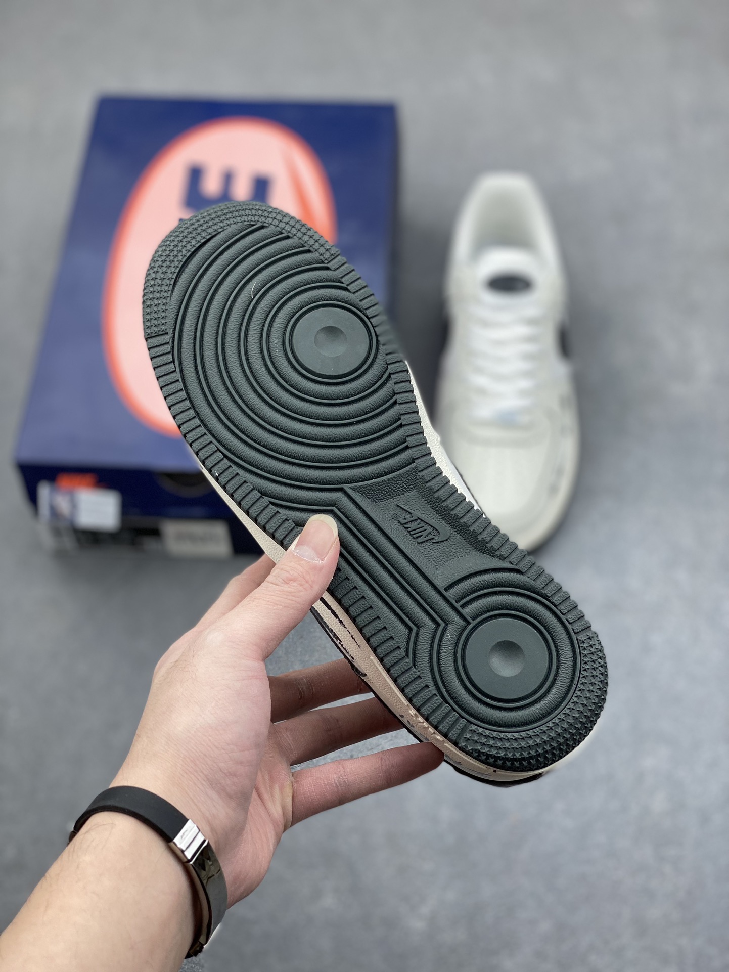 Nike Air Force 1 Low 'Night Gun Hole' Casual Sneakers FB1893-999 7 i1735152887 9845 6