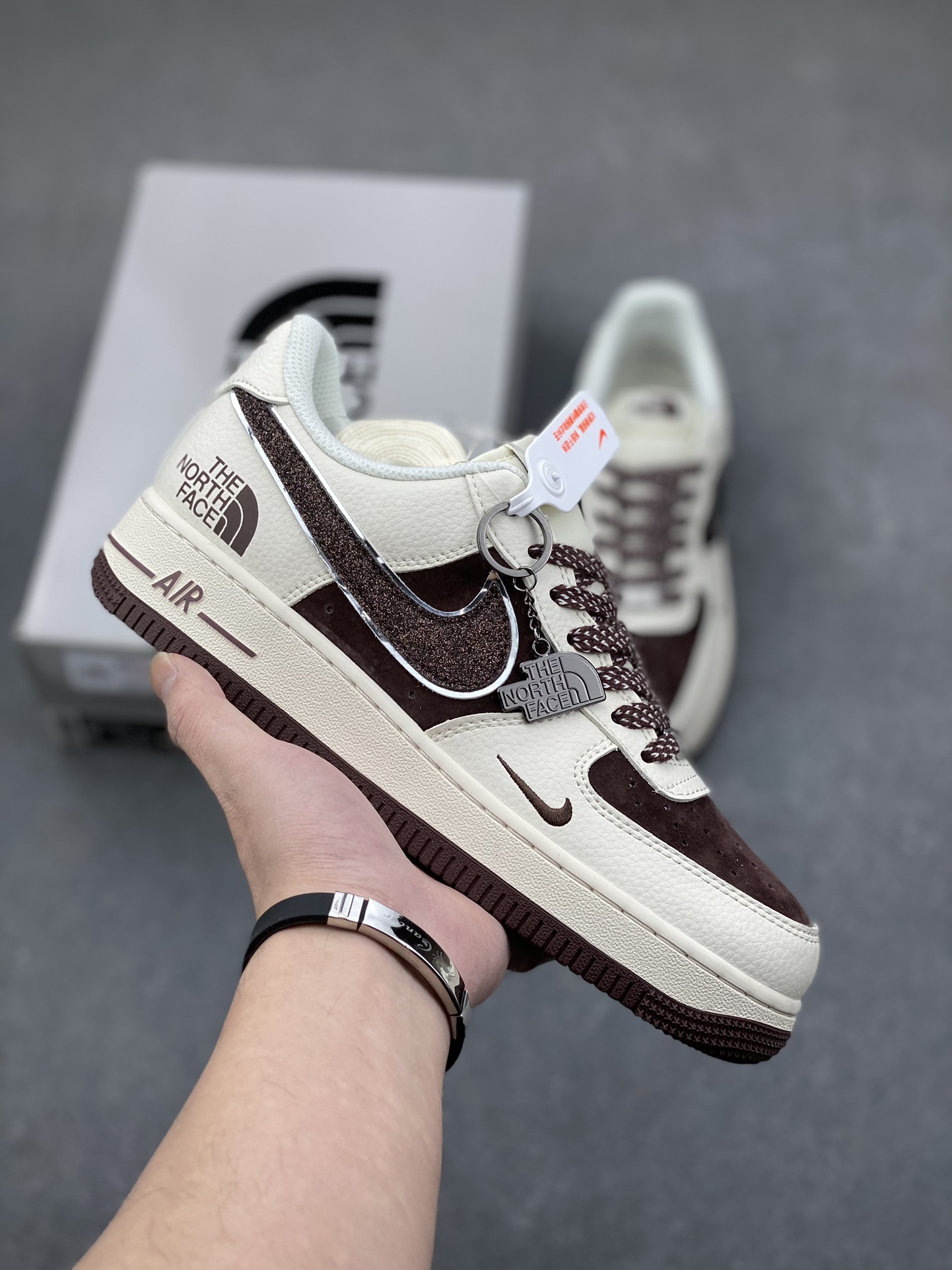 Nike Air Force 1 '07 Low x The North Face Collaboration Sneakers 2 i1735152942 205 5
