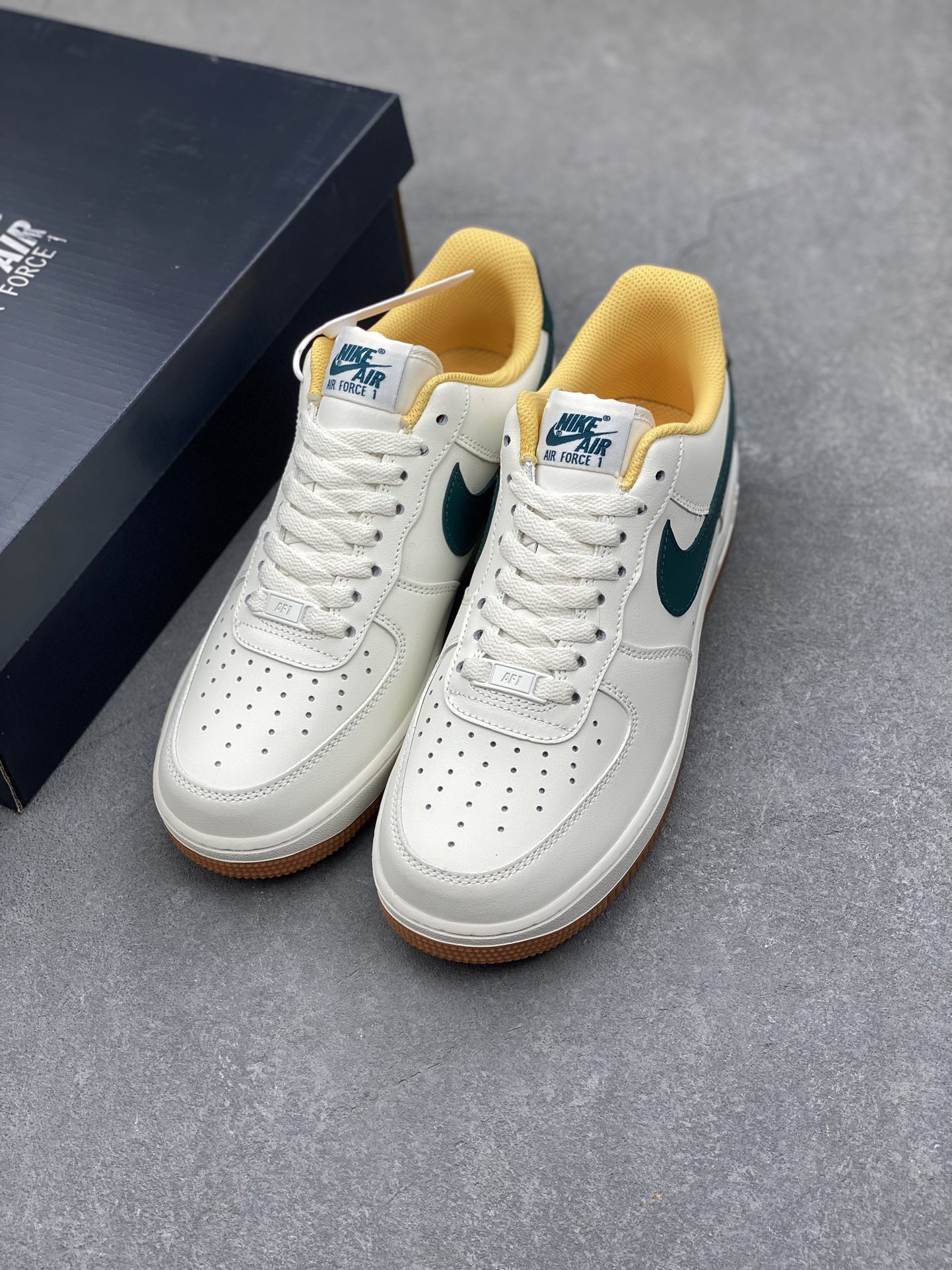 Nike Air Force 1 '07 Low FD9063-101 Authentic Edition - Stylish & Comfortable! 9 i1735152996 518 6