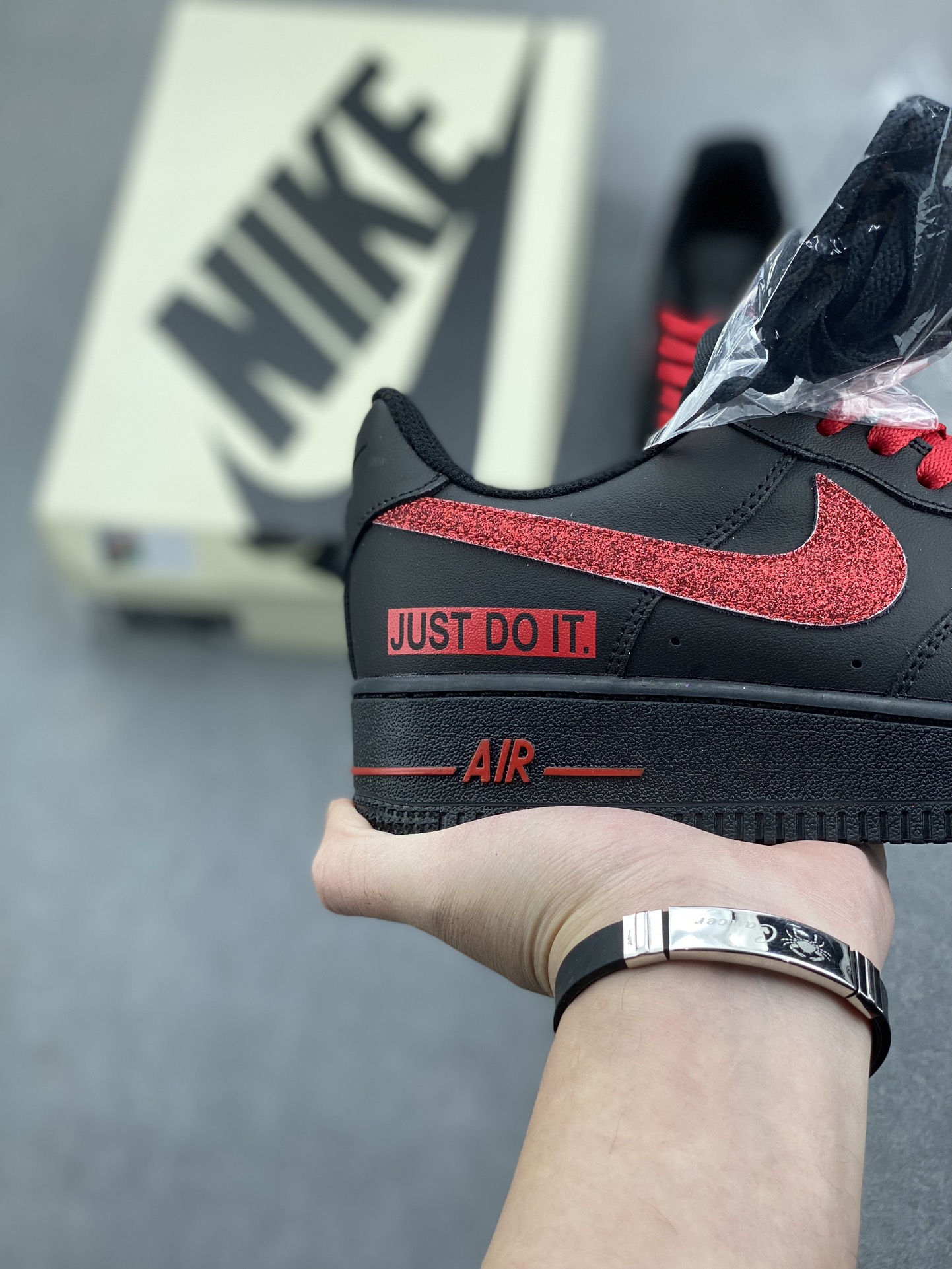 Nike Air Force 1 Low "Just Do It" Black Red Sneakers 6 i1735153051 3345 1