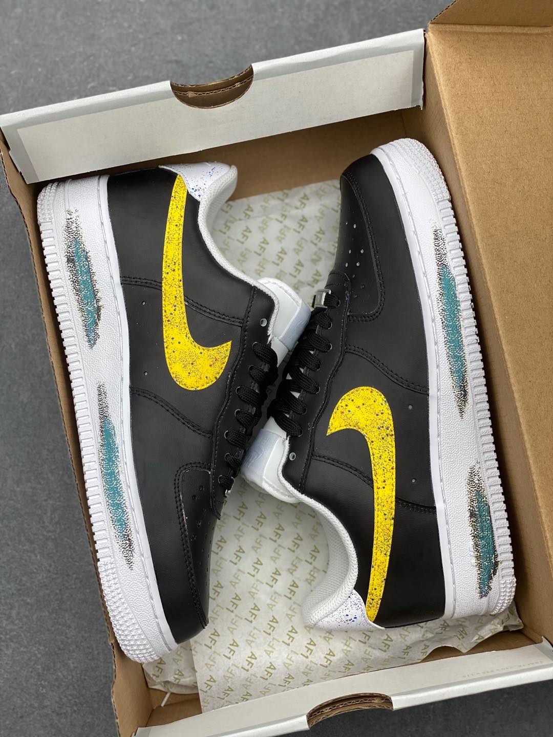 Nike Air Force 1 '07 Low Black Yellow, Classic Style & Comfort 10 i1735240223701 9858 0 8