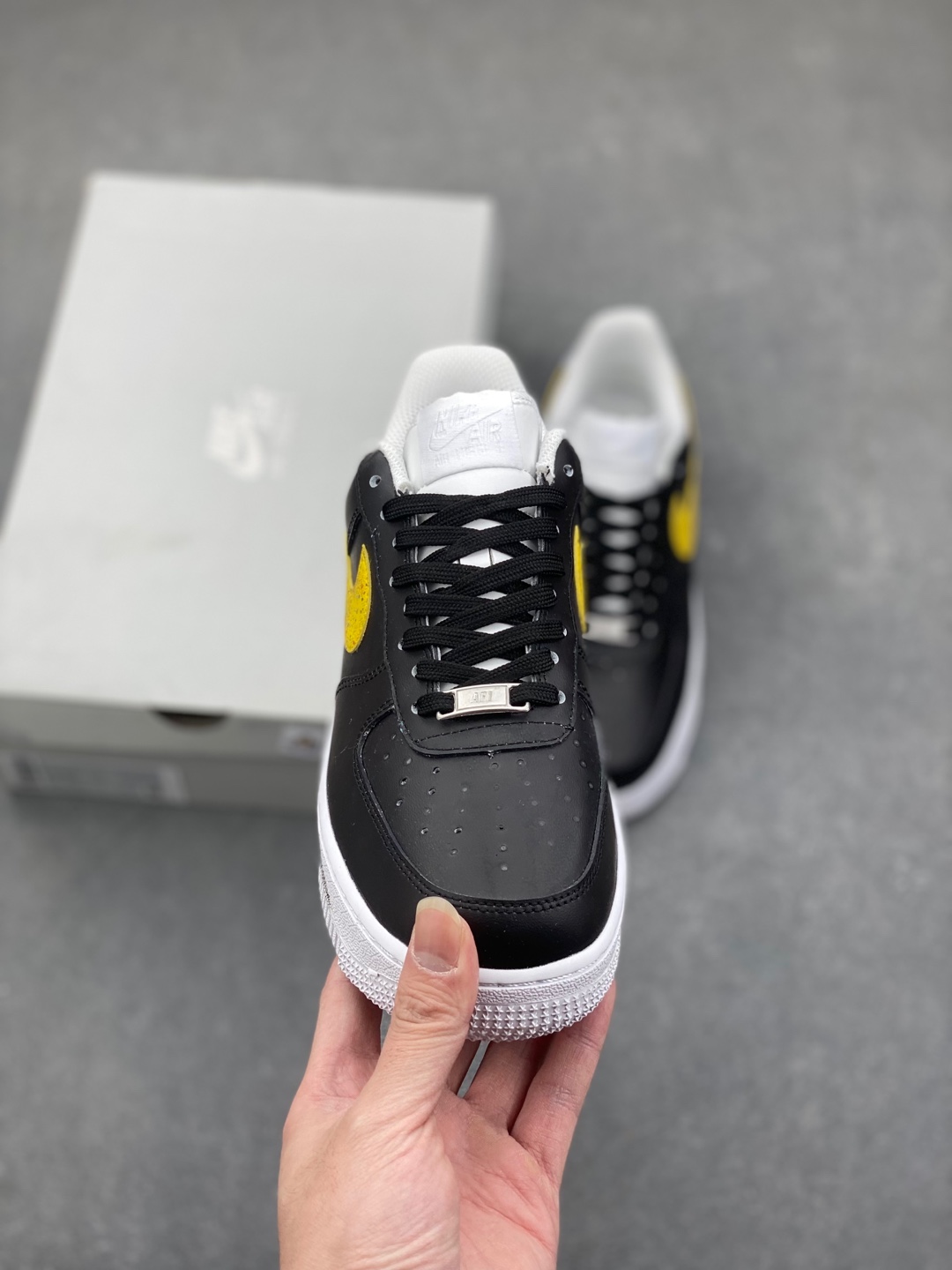 Nike Air Force 1 '07 Low Black Yellow, Classic Style & Comfort 3 i1735240223702 9004 0 1