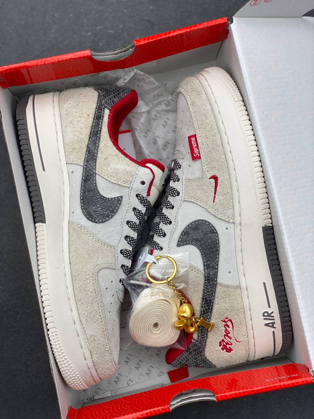 Nike Air Force 1 '07 Low Supreme Grey Red Sneaker Shoe 10 i1735240384425 994 0 8