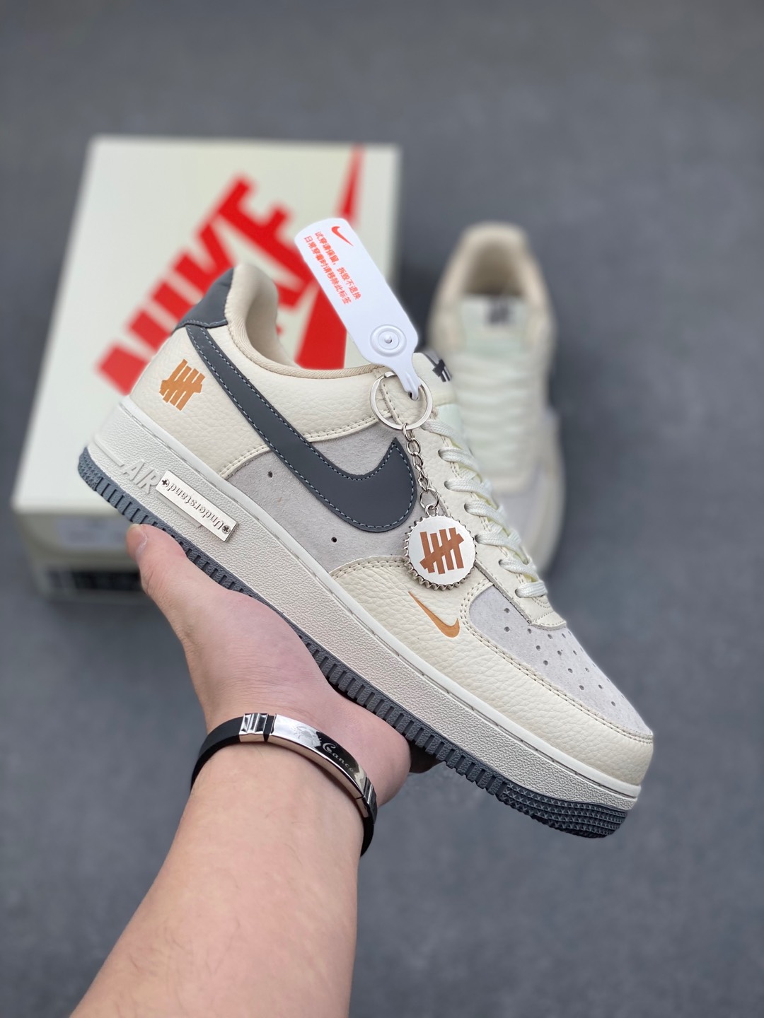 Nike Air Force 1 '07 Low UN 2 i1735240454147 9659 0 0