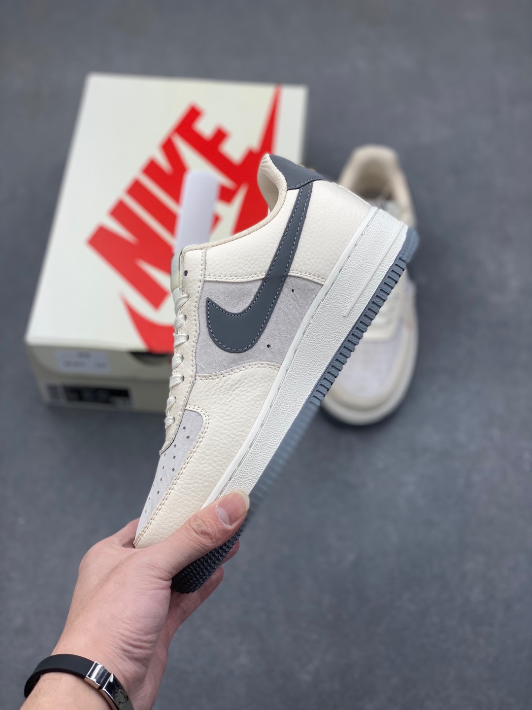 Nike Air Force 1 '07 Low UN 4 i1735240454275 5020 0 2