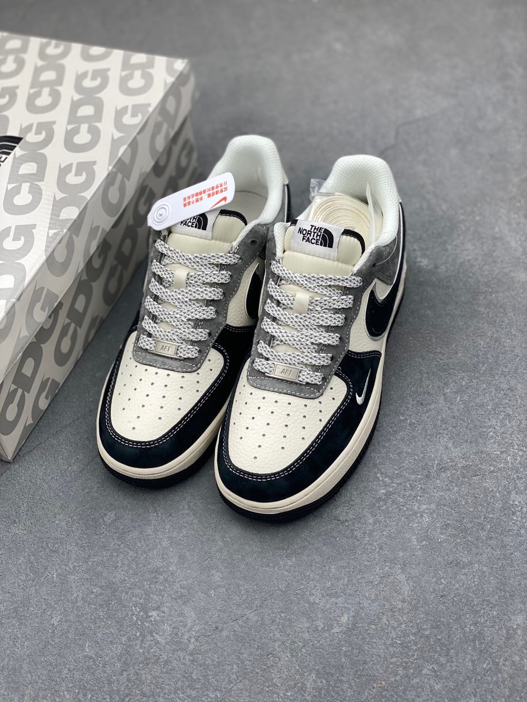 Nike Air Force 1 '07 Low The North Face Black/Grey Limited Edition 9 i1735240646517 6729 0 7