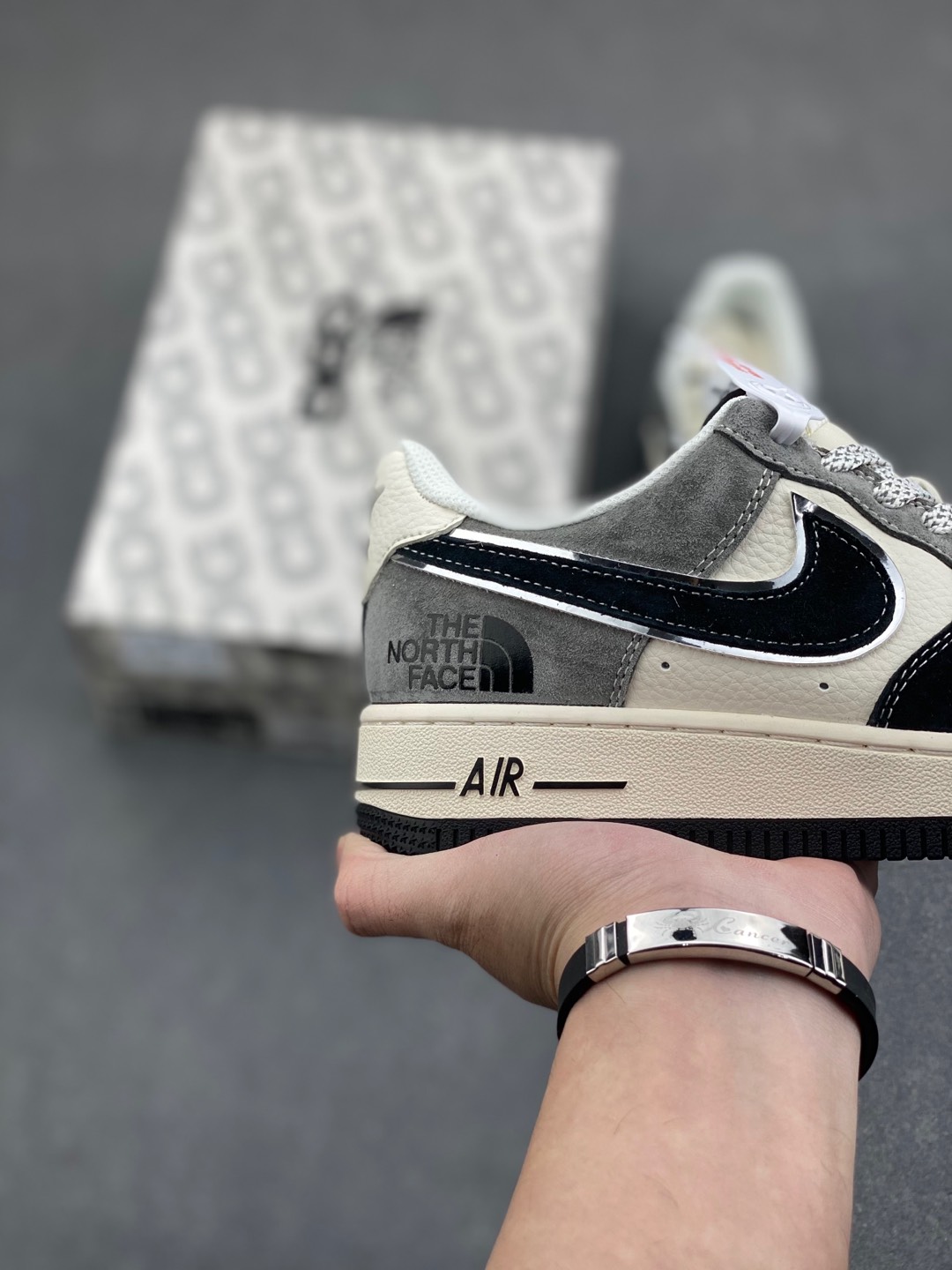 Nike Air Force 1 '07 Low The North Face Black/Grey Limited Edition 6 i1735240647115 8185 0 4