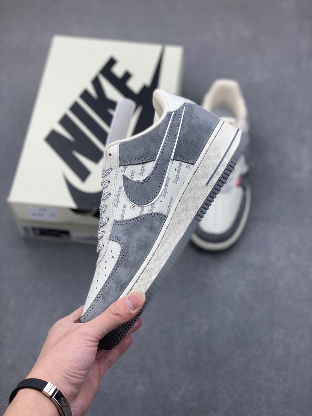 Nike Air Force 1 '07 Low Supreme Grey Snake Scale Sneakers 4 i1735240780804 4954 0 2