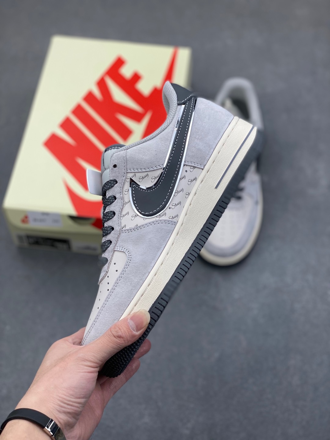 Nike Air Force 1 '07 Low Stussy - Grey Sneakers 4 i1735417009238 8031 0 2