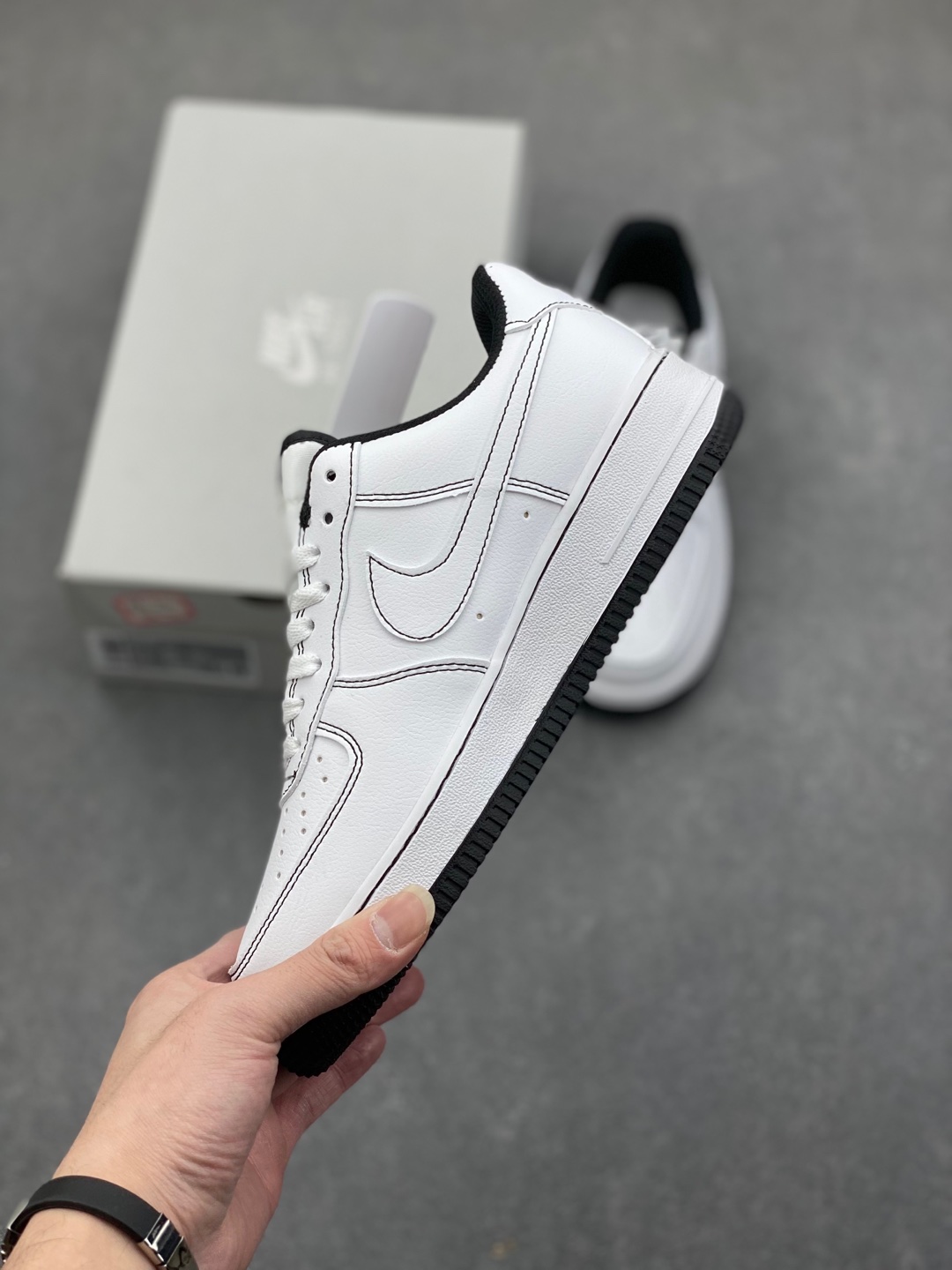 Nike Air Force 1 '07 Low White/Black Stitching Men's Sneakers CV1724-104 4 i1735417613188 4710 0 2