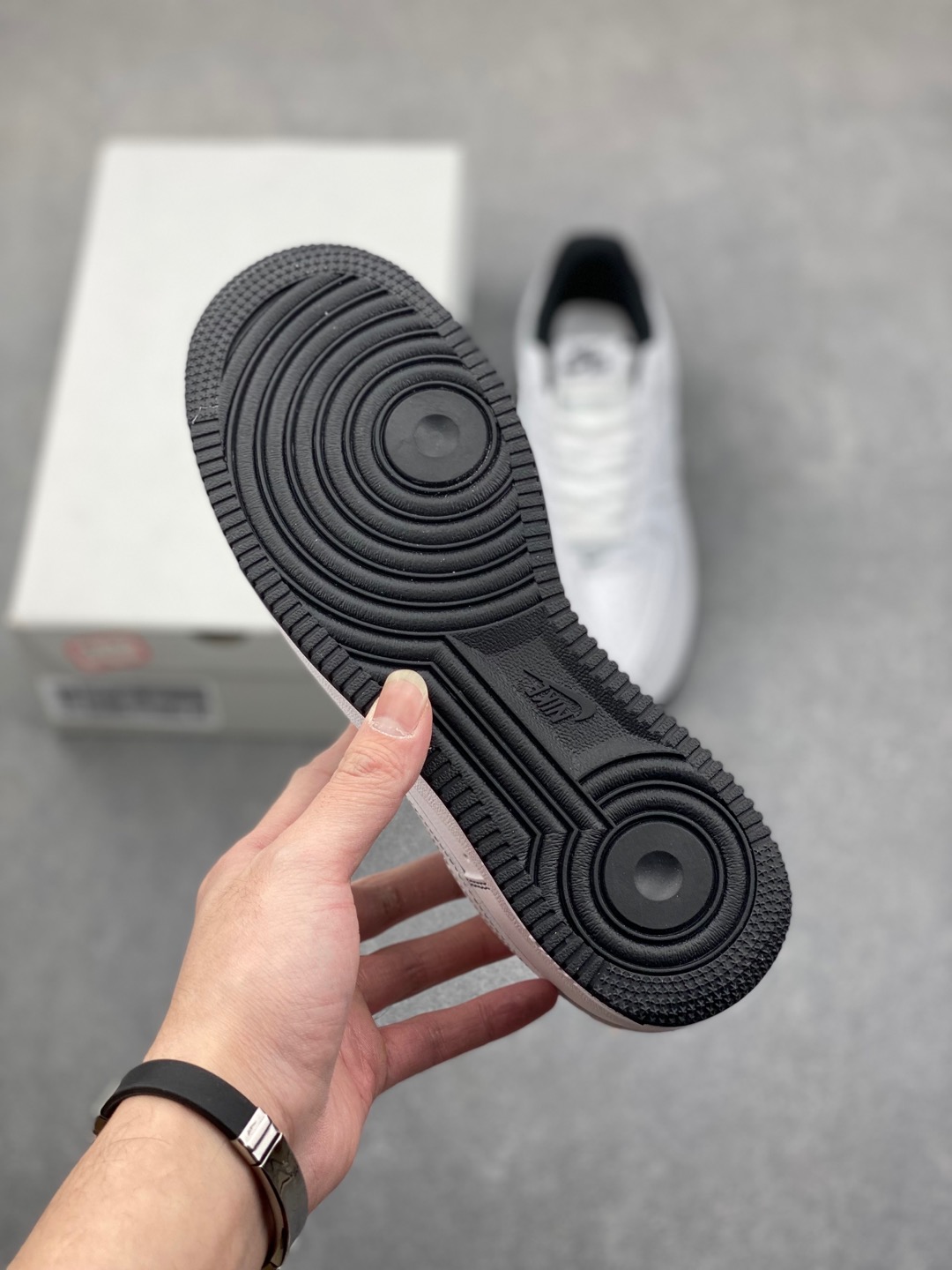 Nike Air Force 1 '07 Low White/Black Stitching Men's Sneakers CV1724-104 7 i1735417613618 4508 0 5