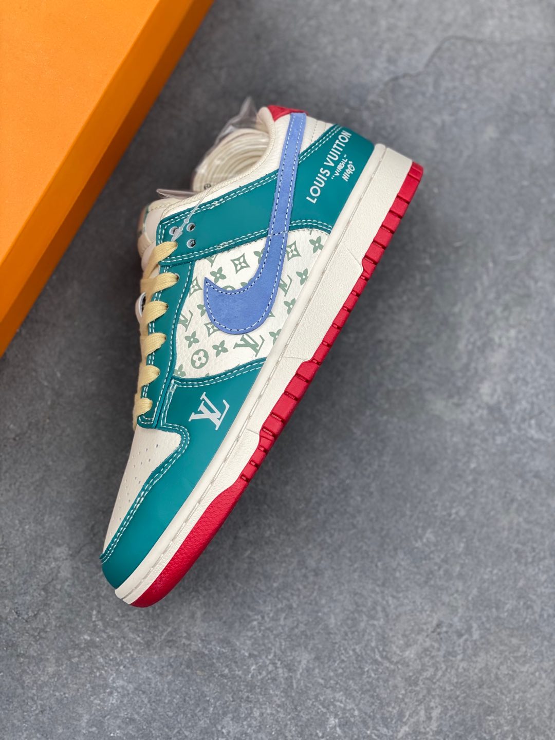 Nike Dunk Low Retro x Louis Vuitton Custom Sneakers - Limited Edition 8 i1735418649487 5013 0 6