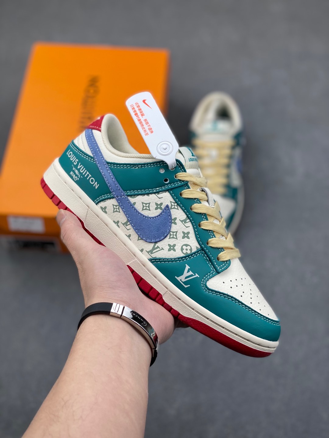 Nike Dunk Low Retro x Louis Vuitton Custom Sneakers - Limited Edition 2 i1735418650067 9816 0 0