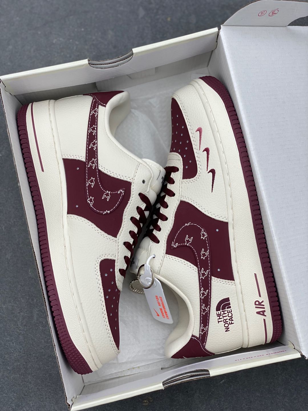 Nike Air Force 1 '07 Low The North Face Wine Red Sneakers 10 i1735504096794 8976 0 8